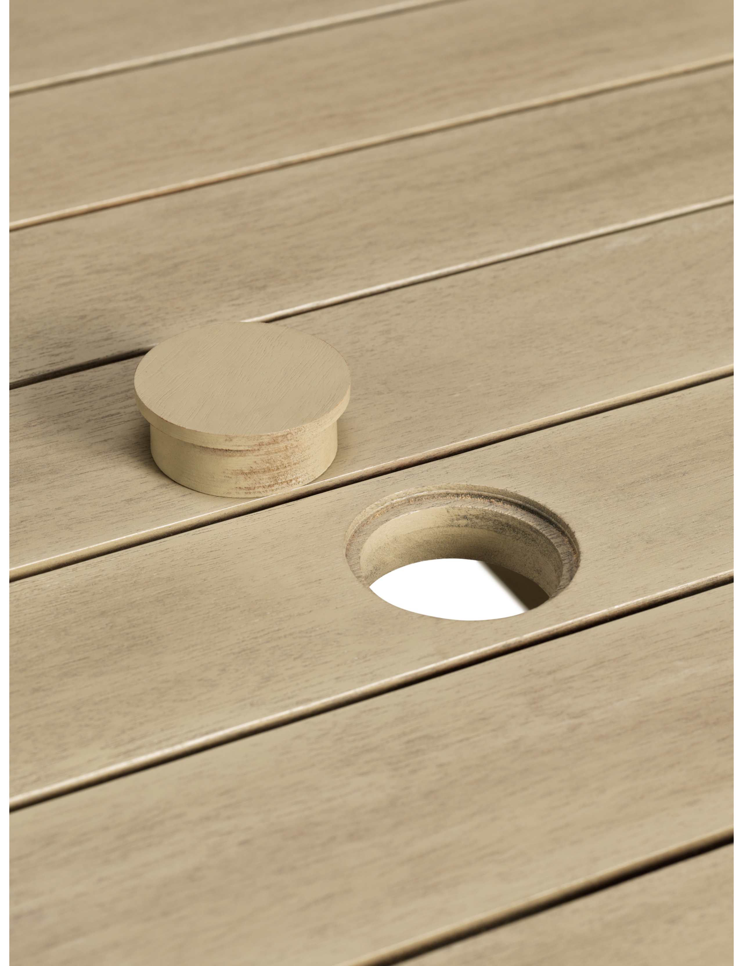 Dahlia Round Folding Table & 2 Chairs 5 of 5