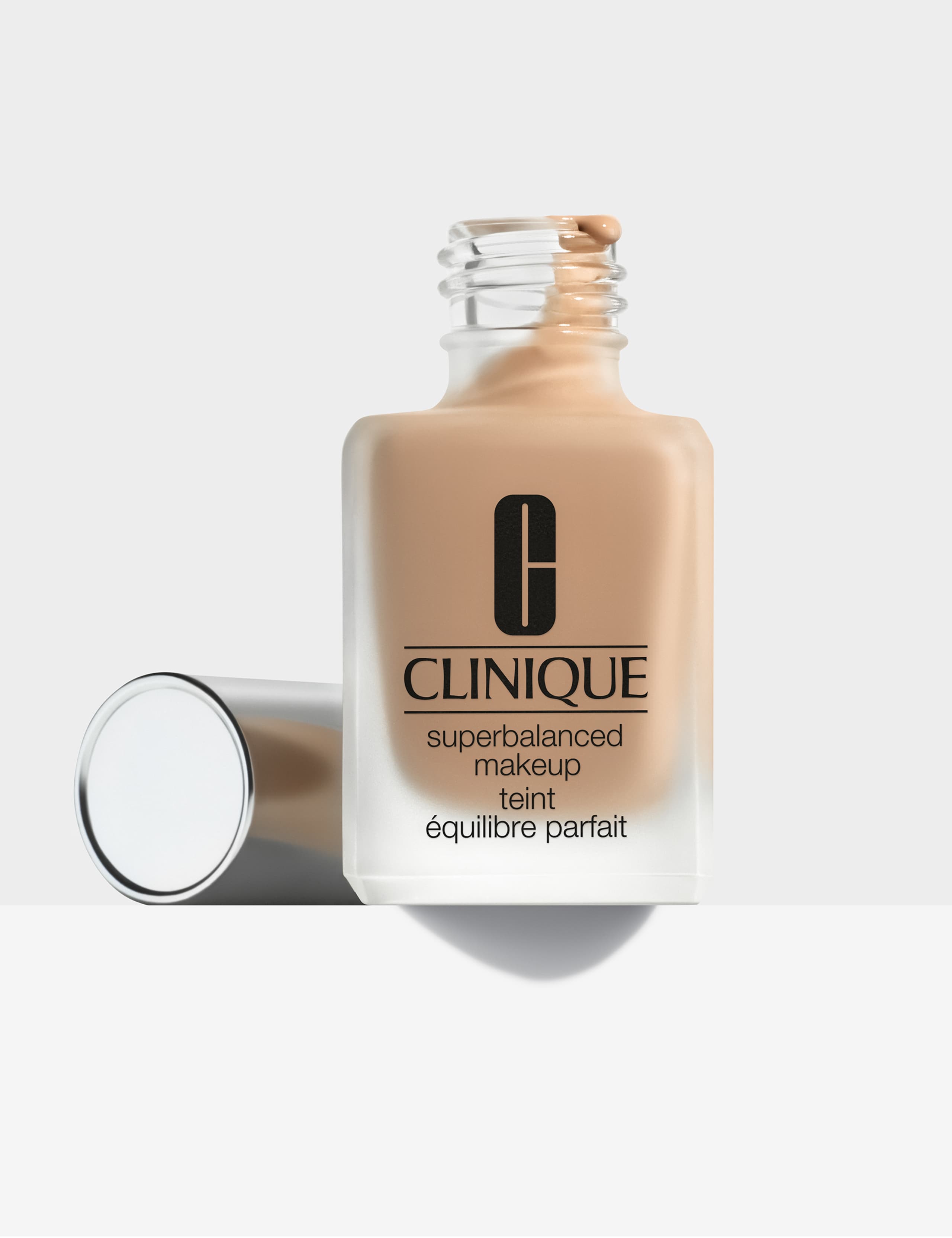 Superbalanced™ Makeup 30ml 4 of 5