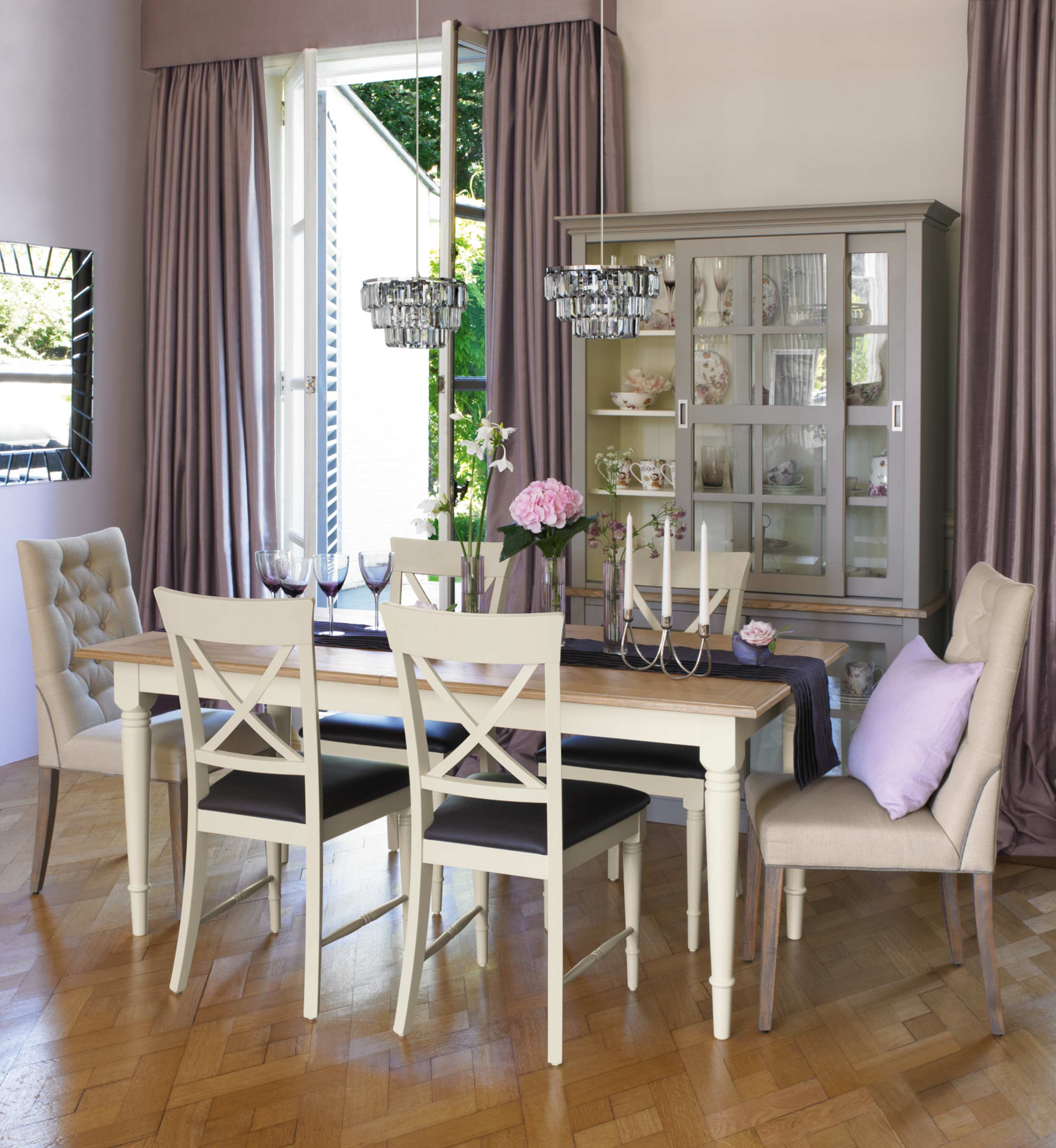 Greenwich Extending Dining Table 9 of 10