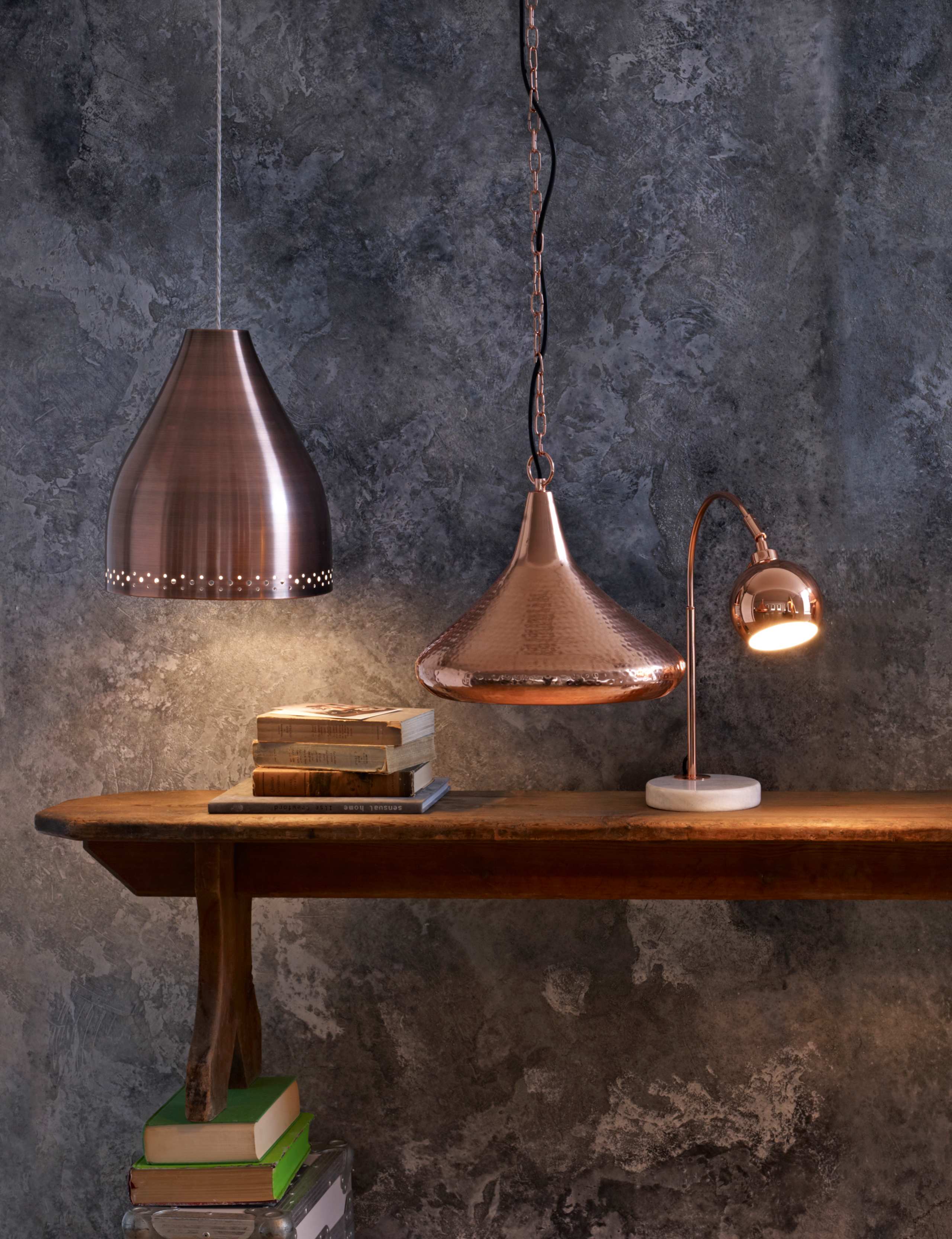 Curved Table Lamp 4 of 4