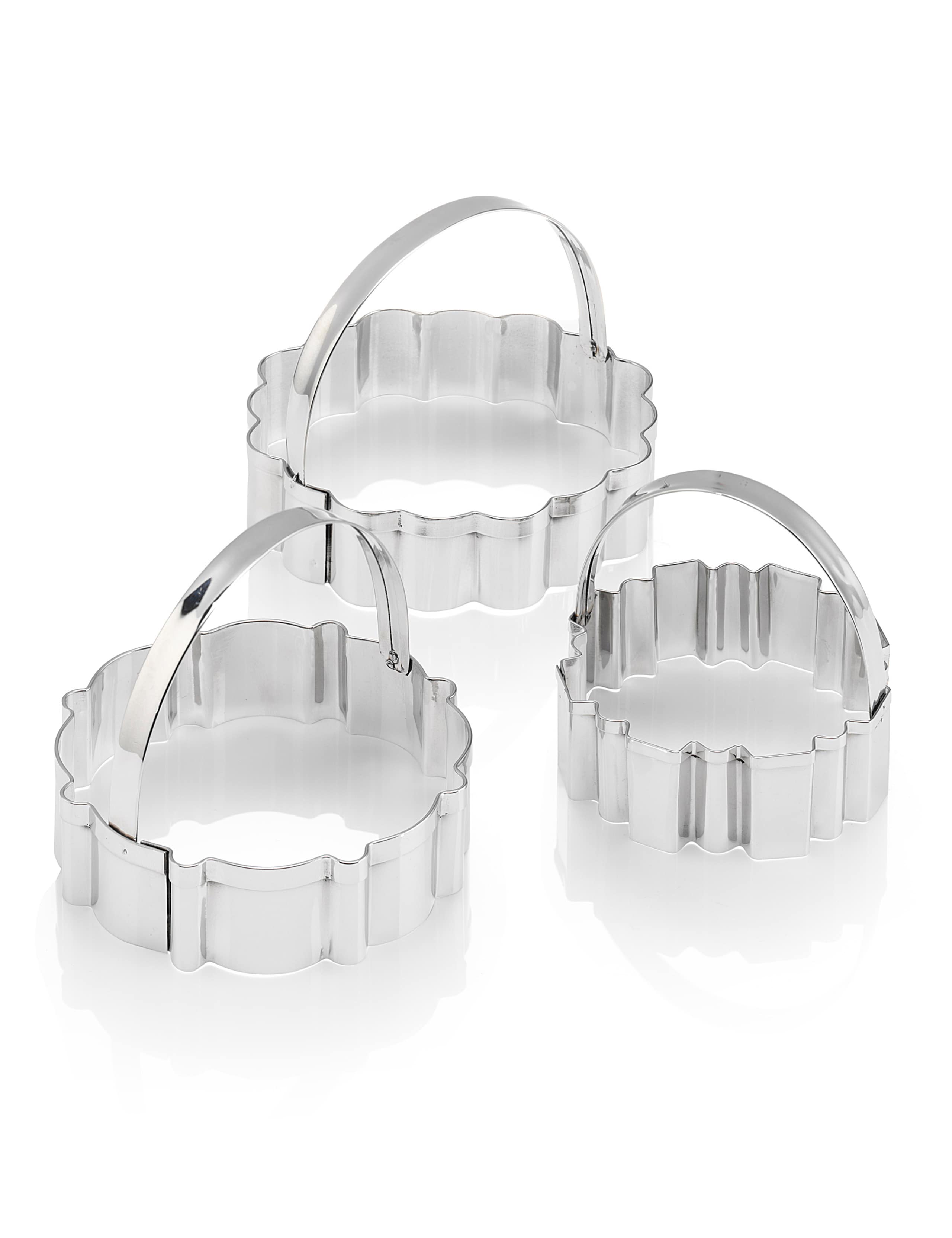 Vintage Style Pastry Cutter 1 of 1