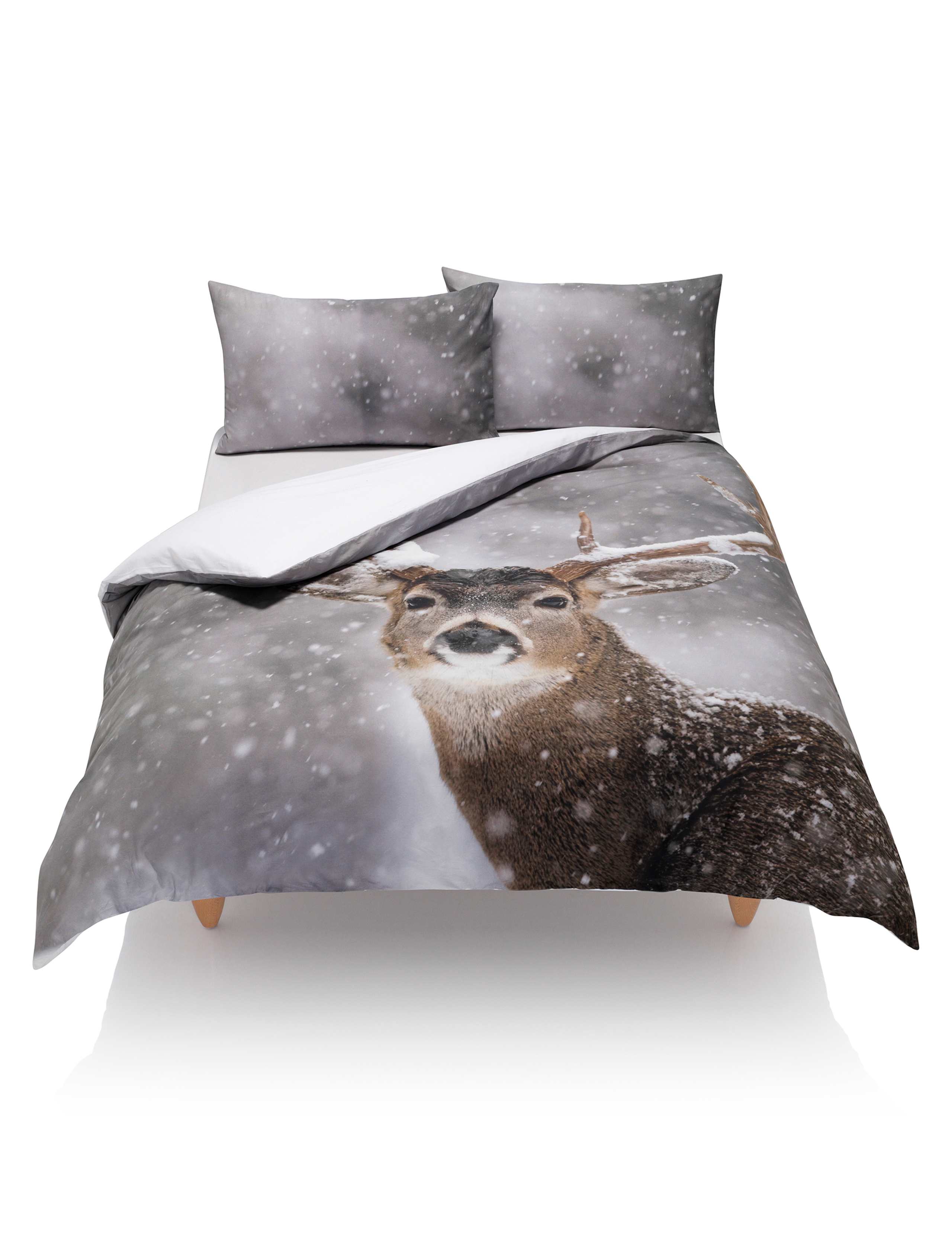 Digital Reindeer Print Bedding Set 2 of 3