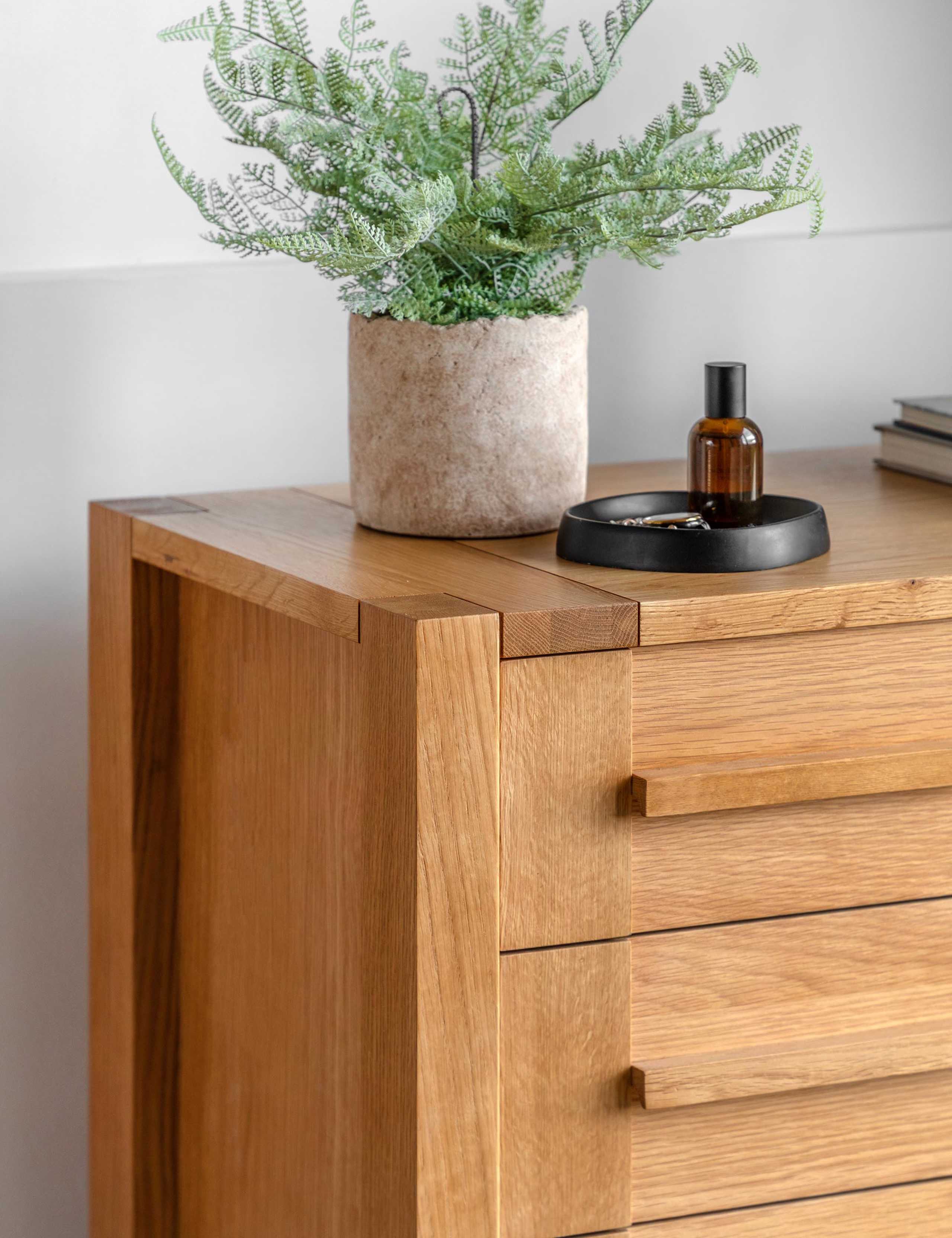 Sonoma™ 6 Drawer Chest 2 of 12