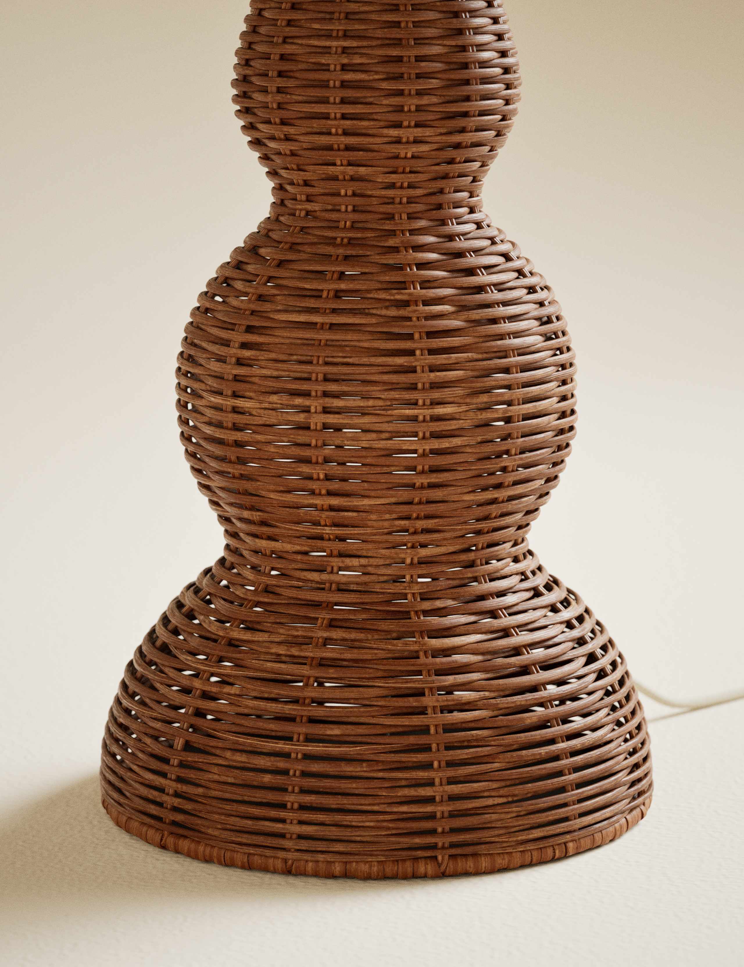 Wicker Graduated Base Table Lamp 5 of 6