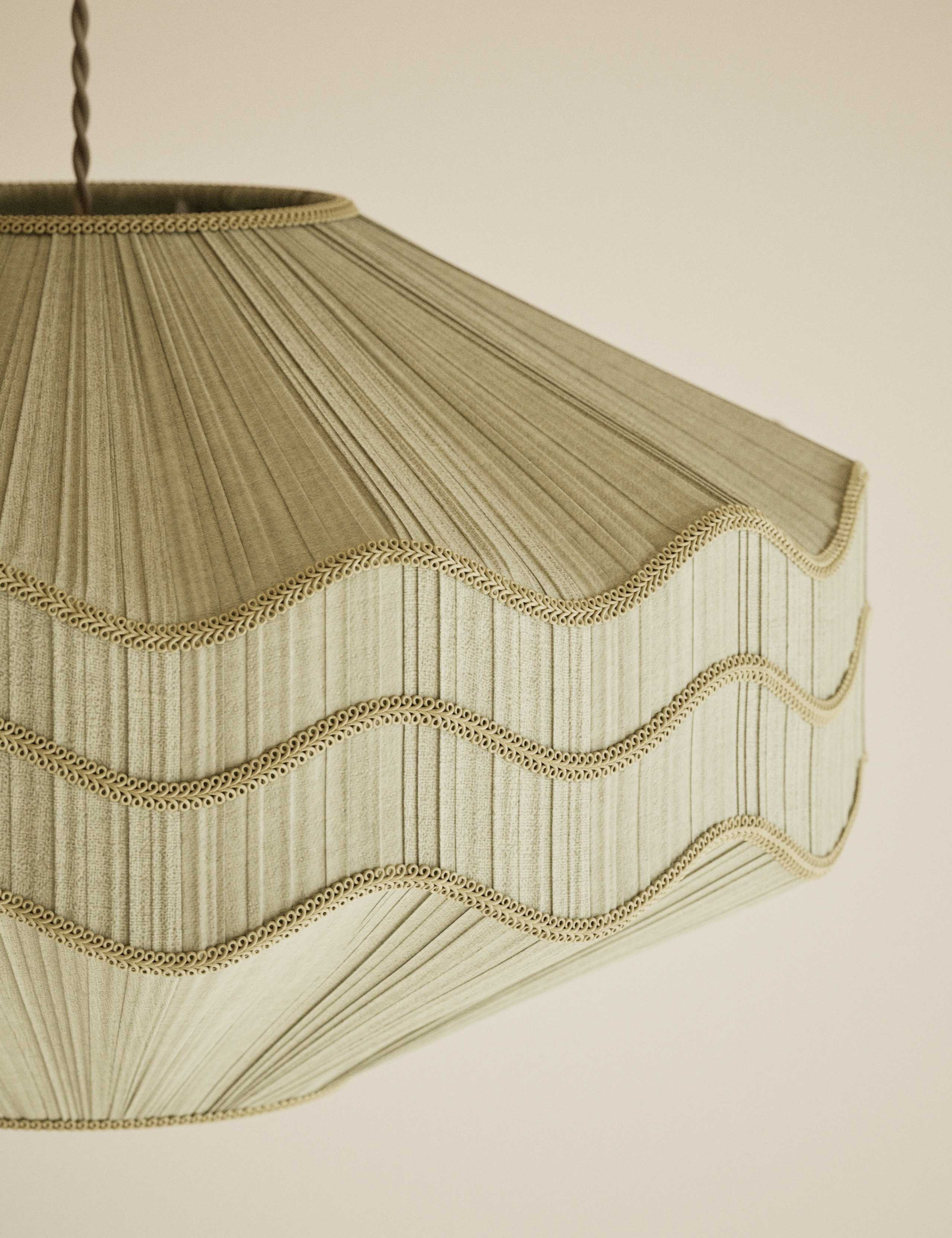 Pleated Wave Large Easy Fit Shade 5 of 5