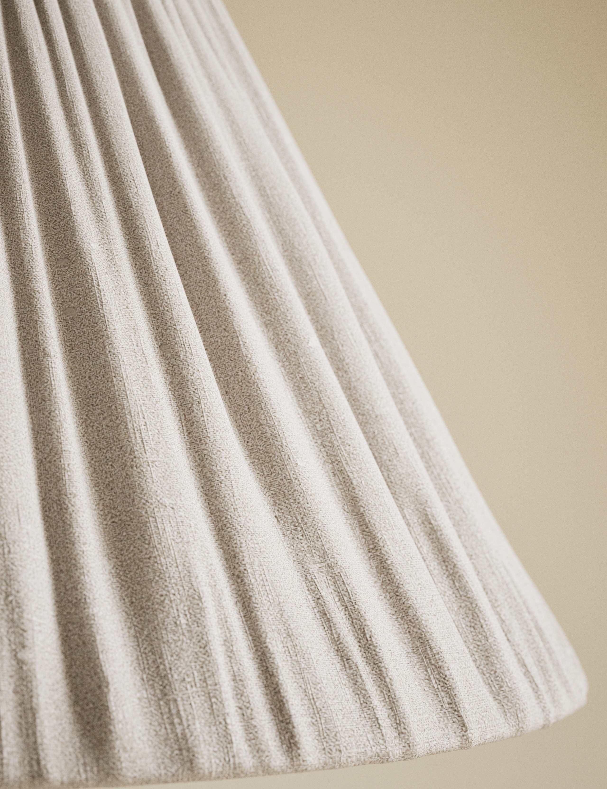 Wicker Pleated Shade Table Lamp 3 of 4