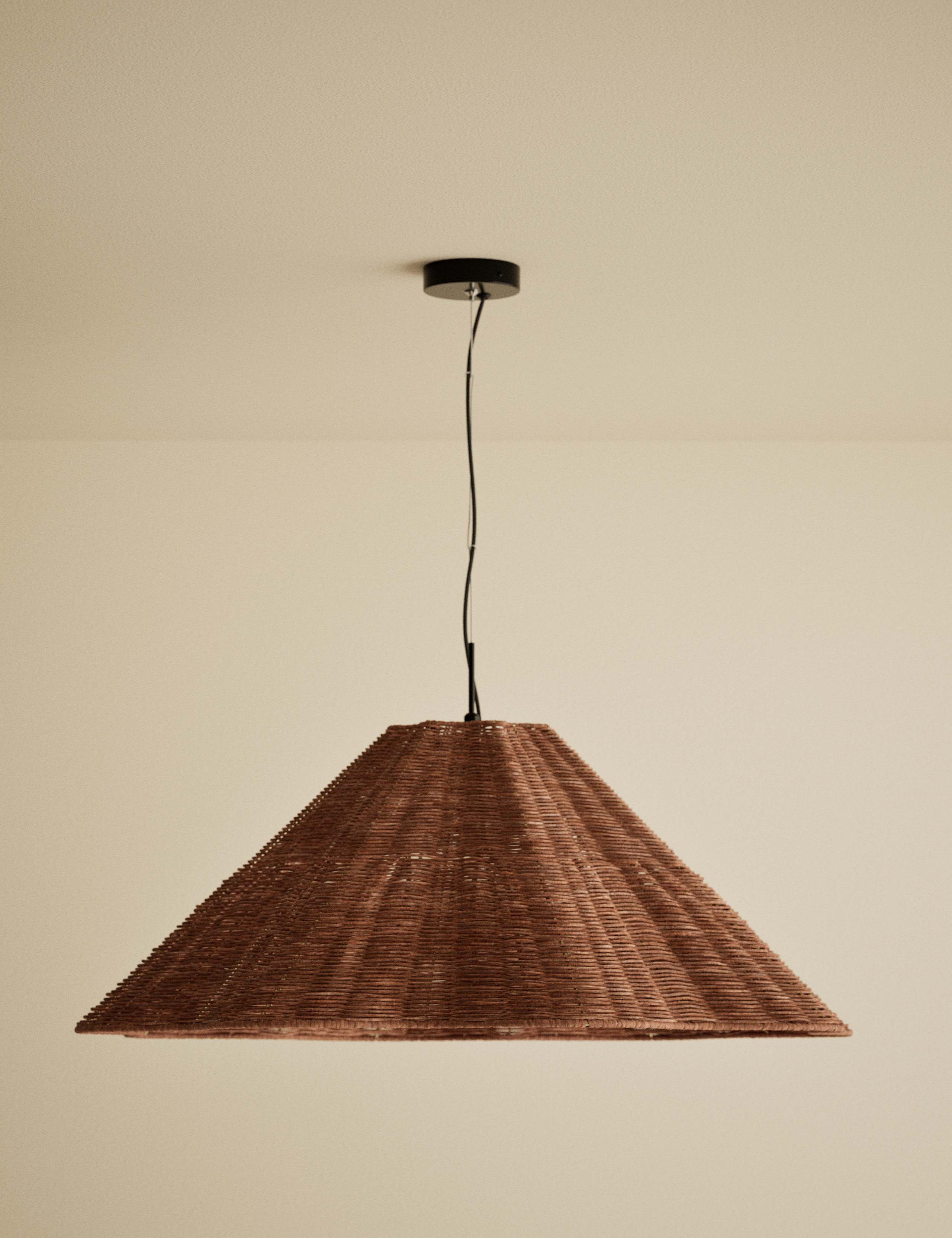 Scalloped Rattan Extra Large Pendant Light 1 of 4