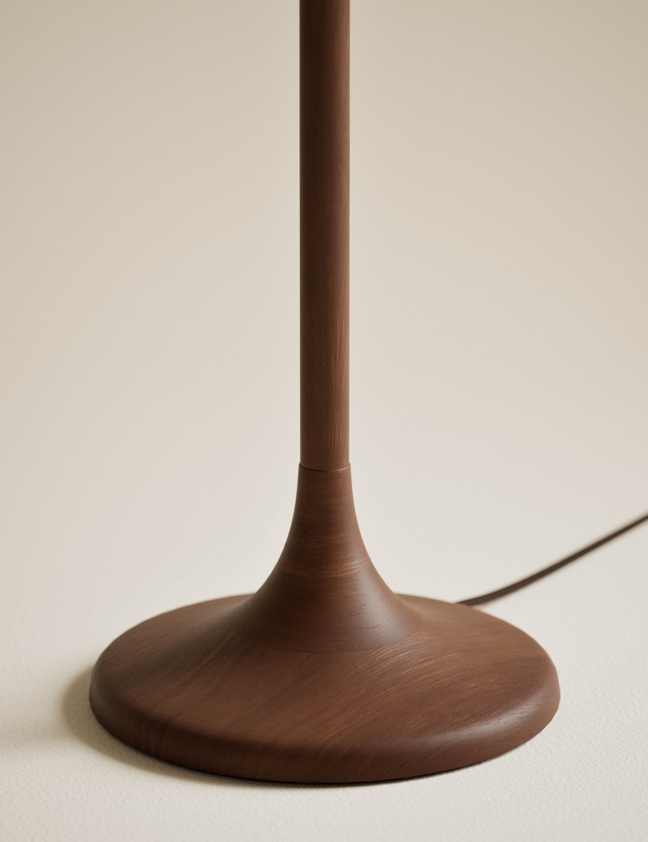 Scallop Tall Floor Lamp 4 of 4