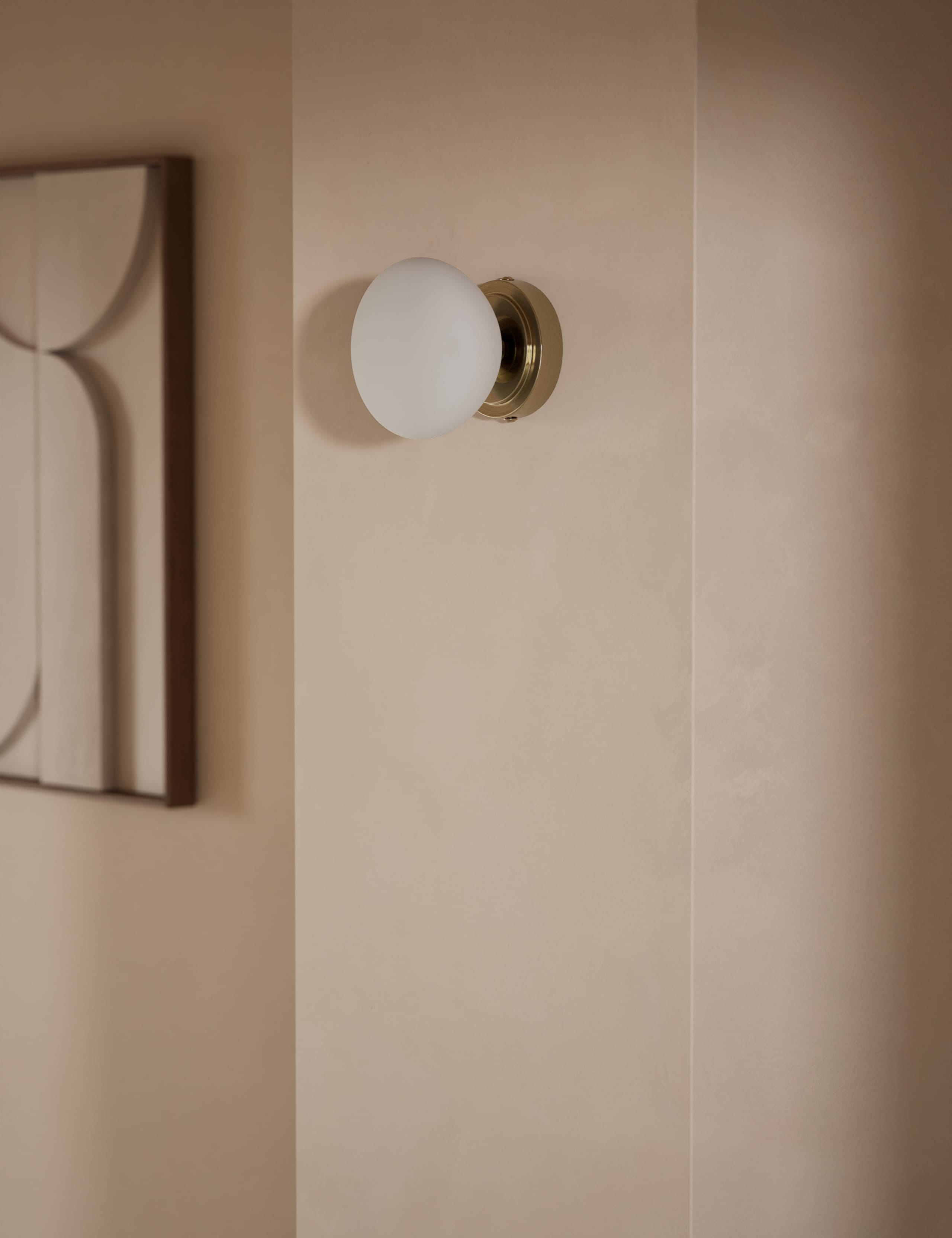 Metal Soft Organic Form Wall Light 4 of 6