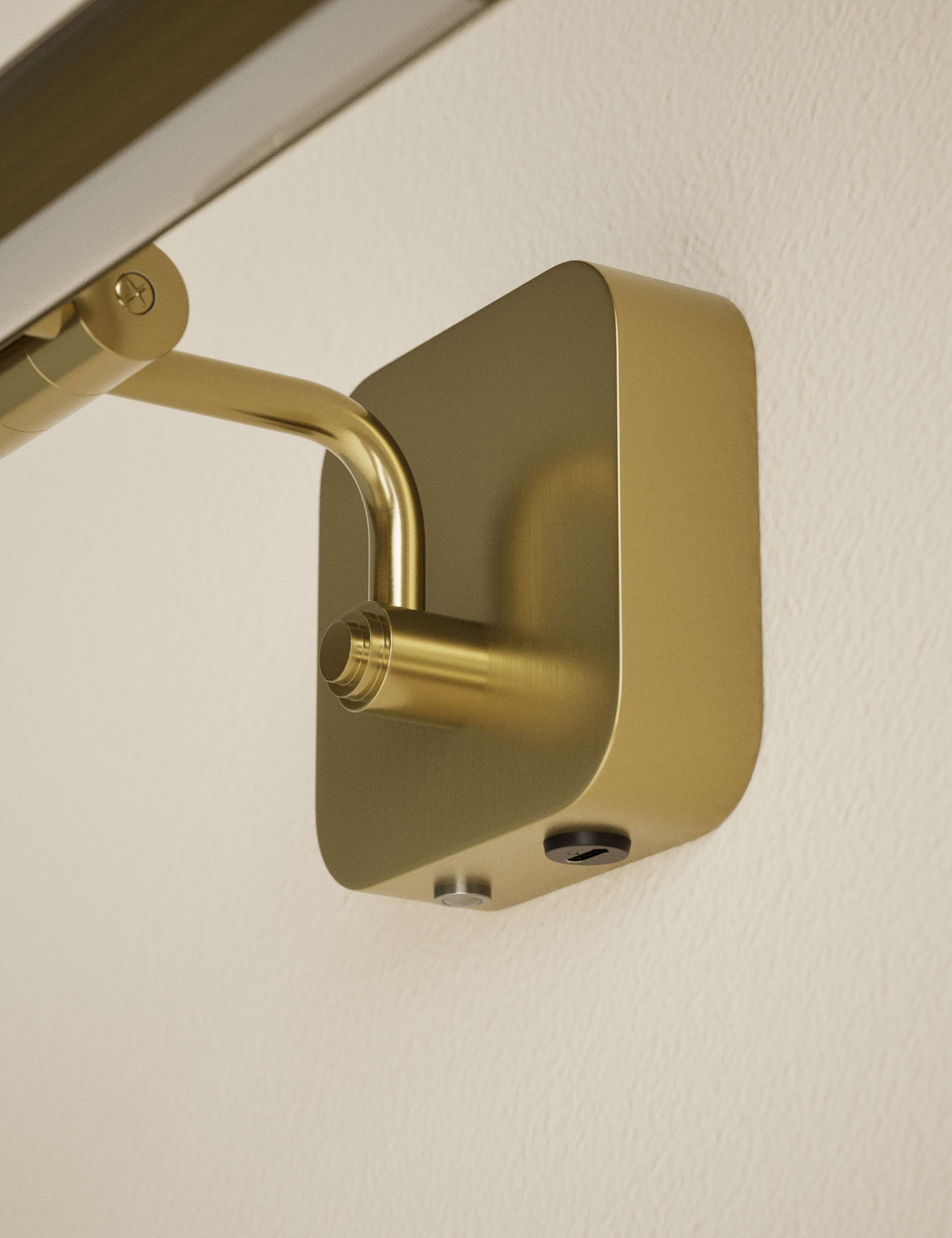 Metal Reeded Picture Wall Light 3 of 6