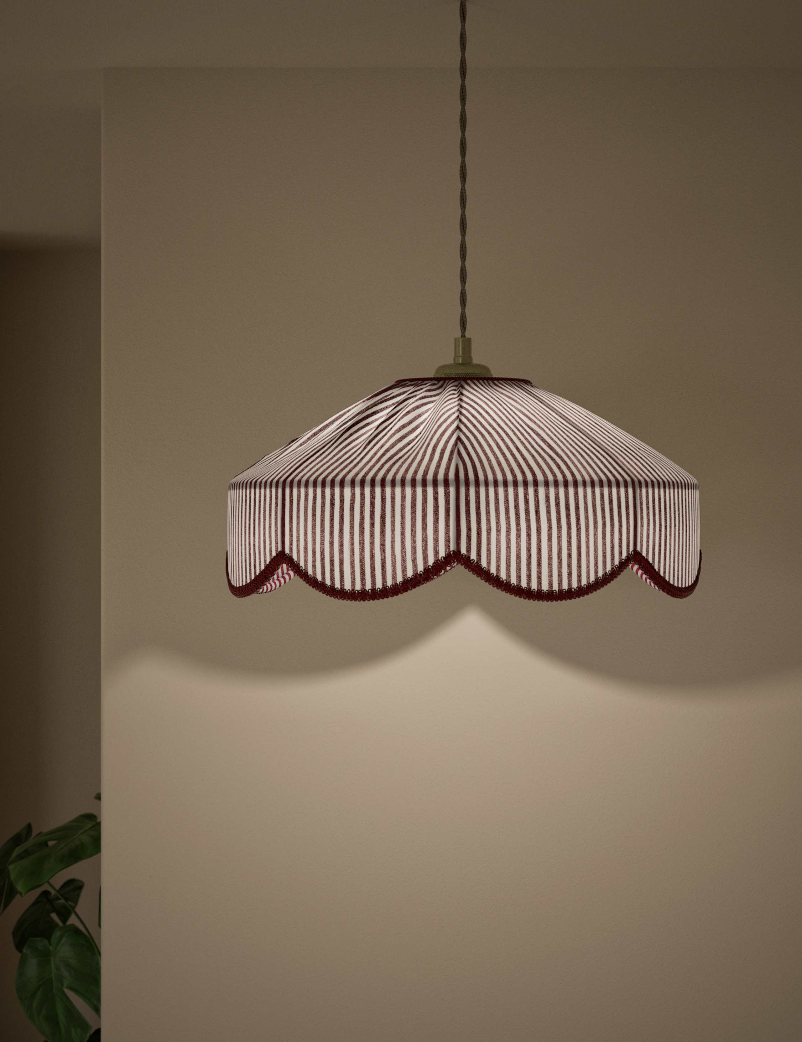 Striped Scallop Lamp Shade 2 of 5