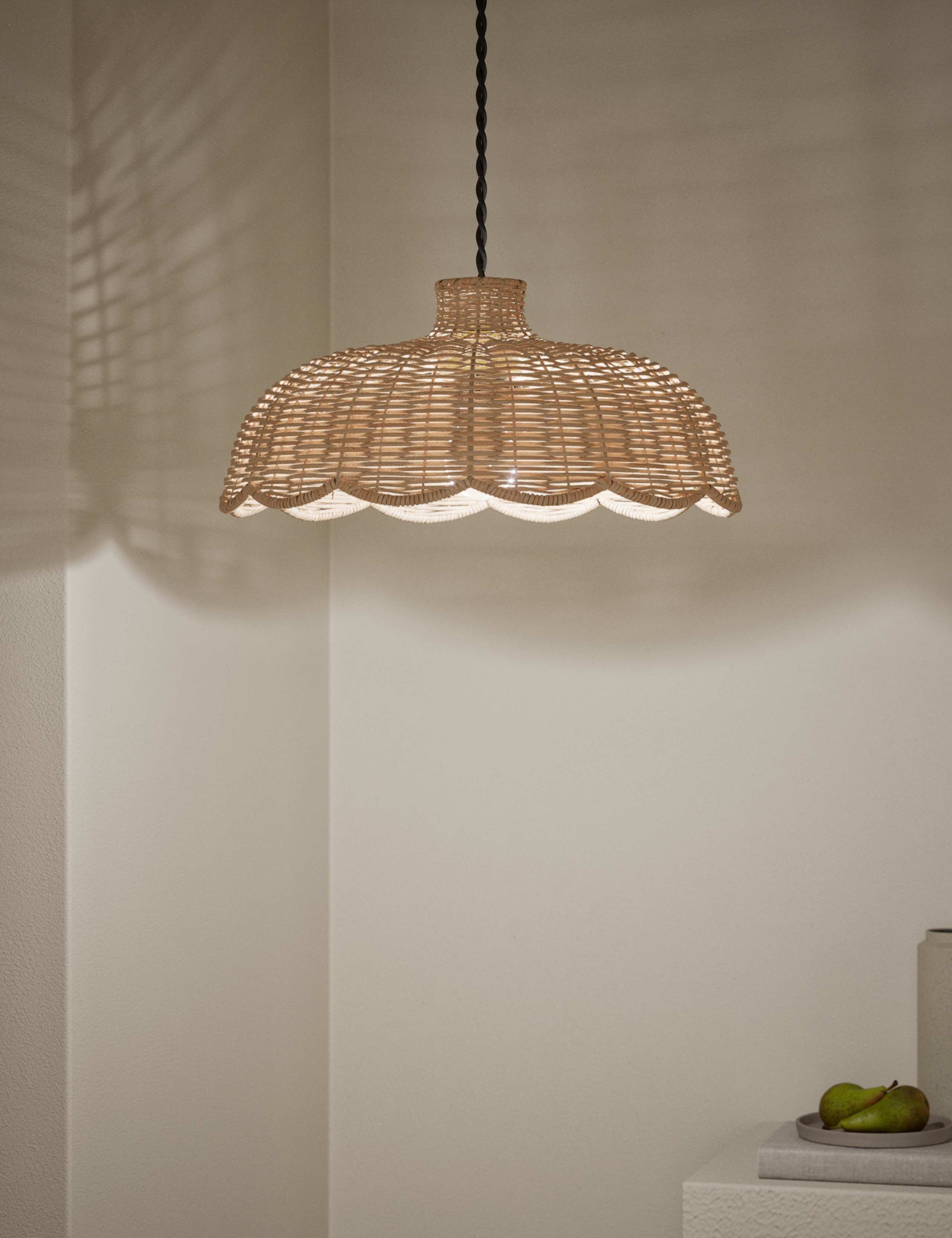 Scallop Rattan Shade 2 of 6