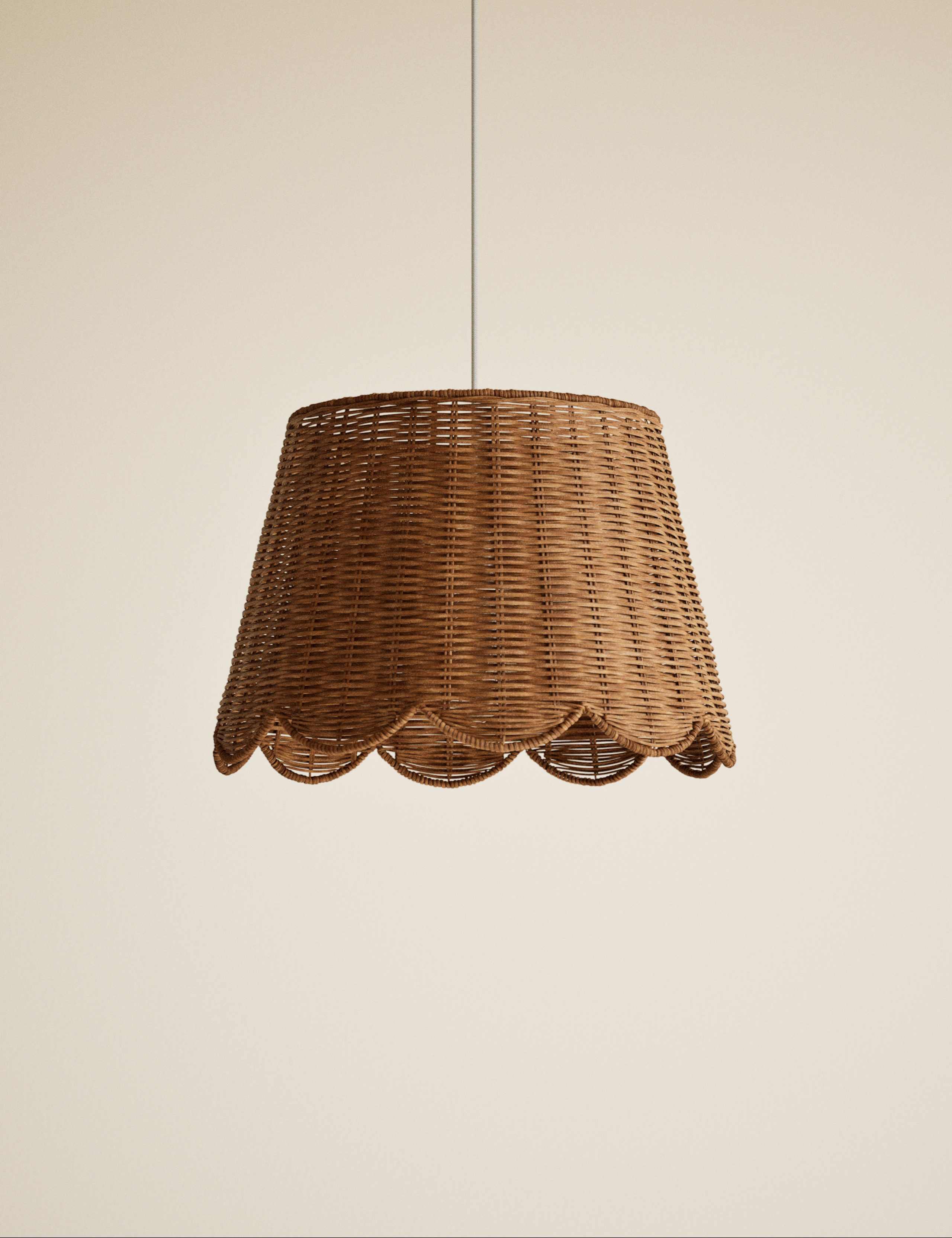 Wicker Scallop Lamp Shade 3 of 5