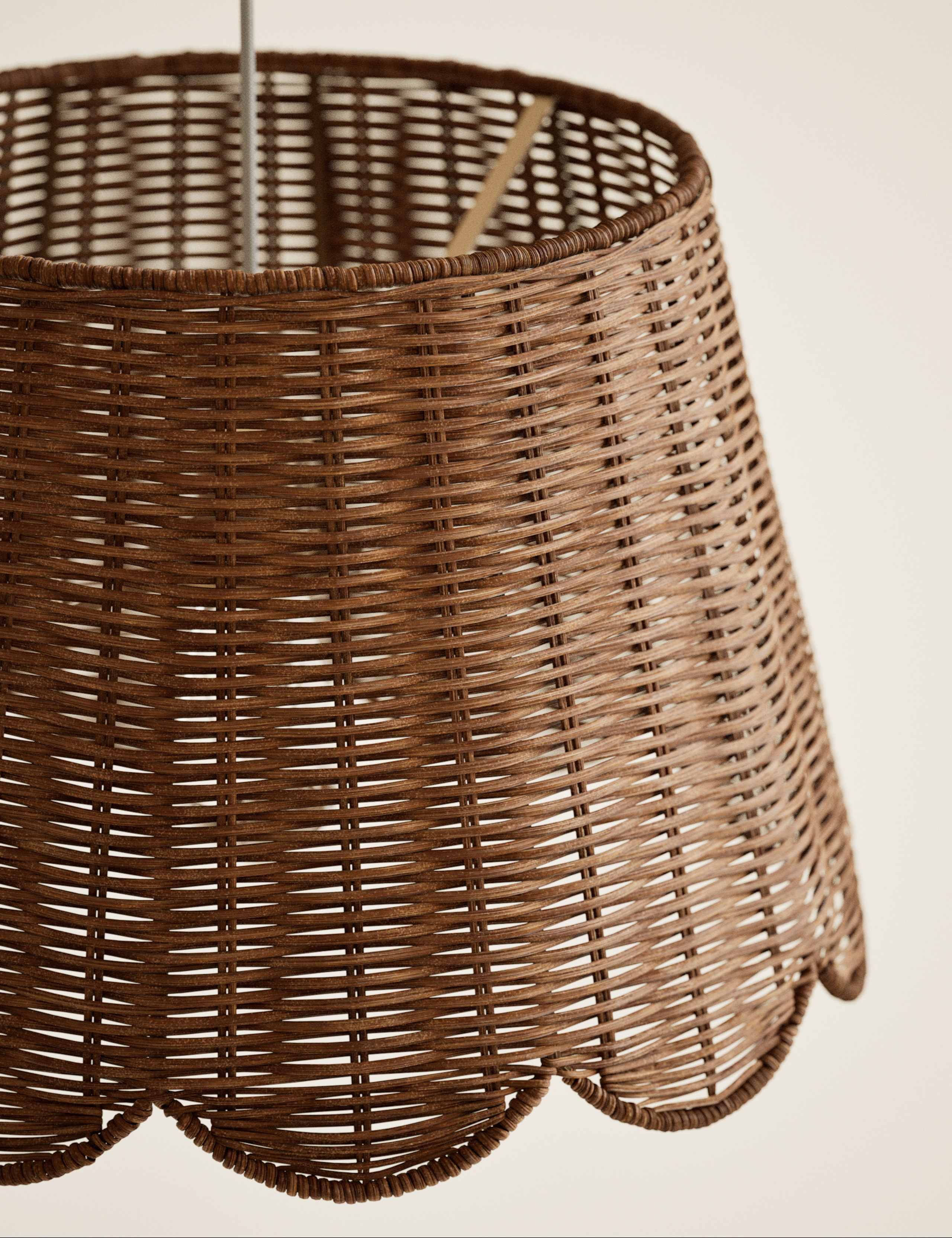 Wicker Scallop Lamp Shade 5 of 5