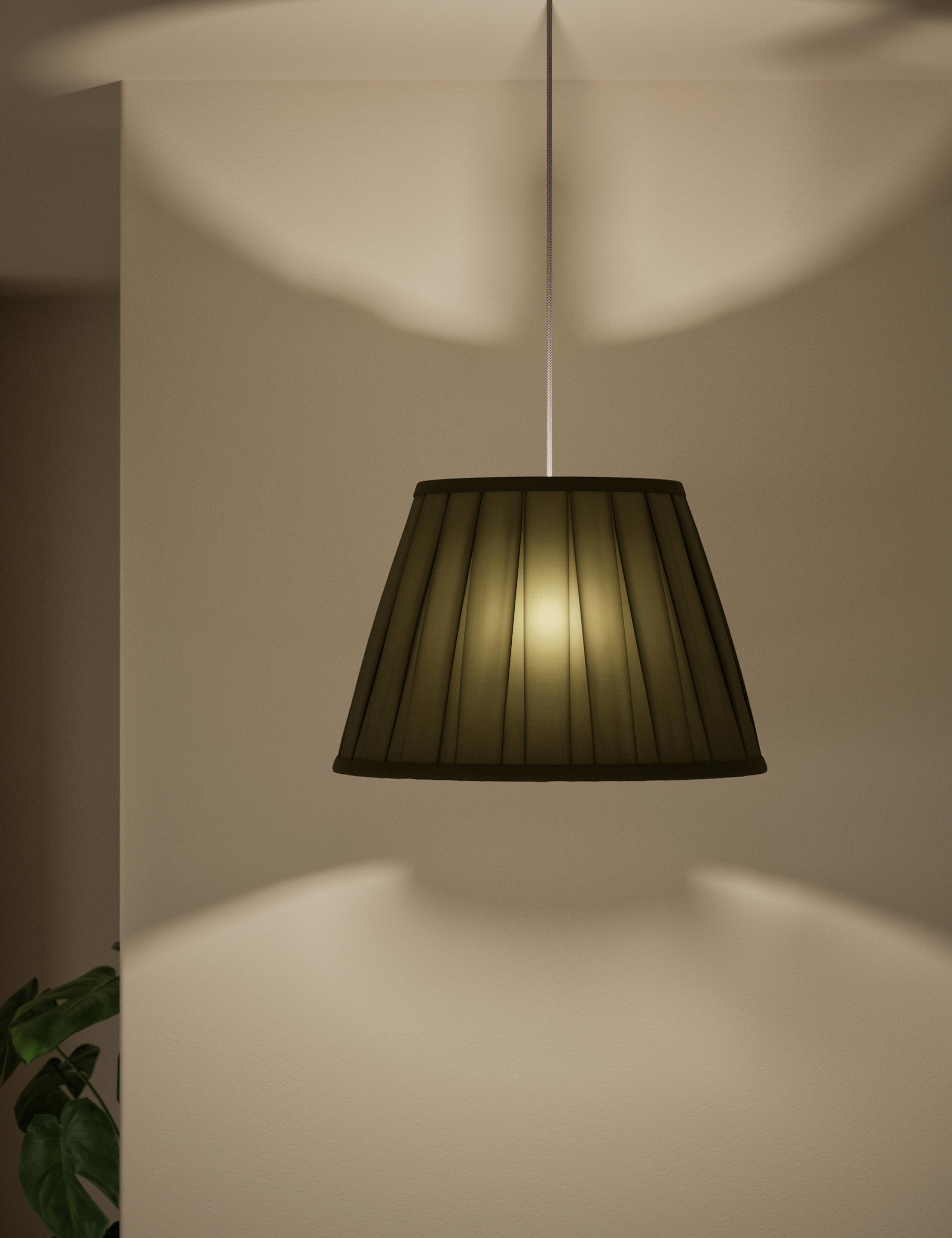 Fabric Wide Pleated Shade 2 of 5