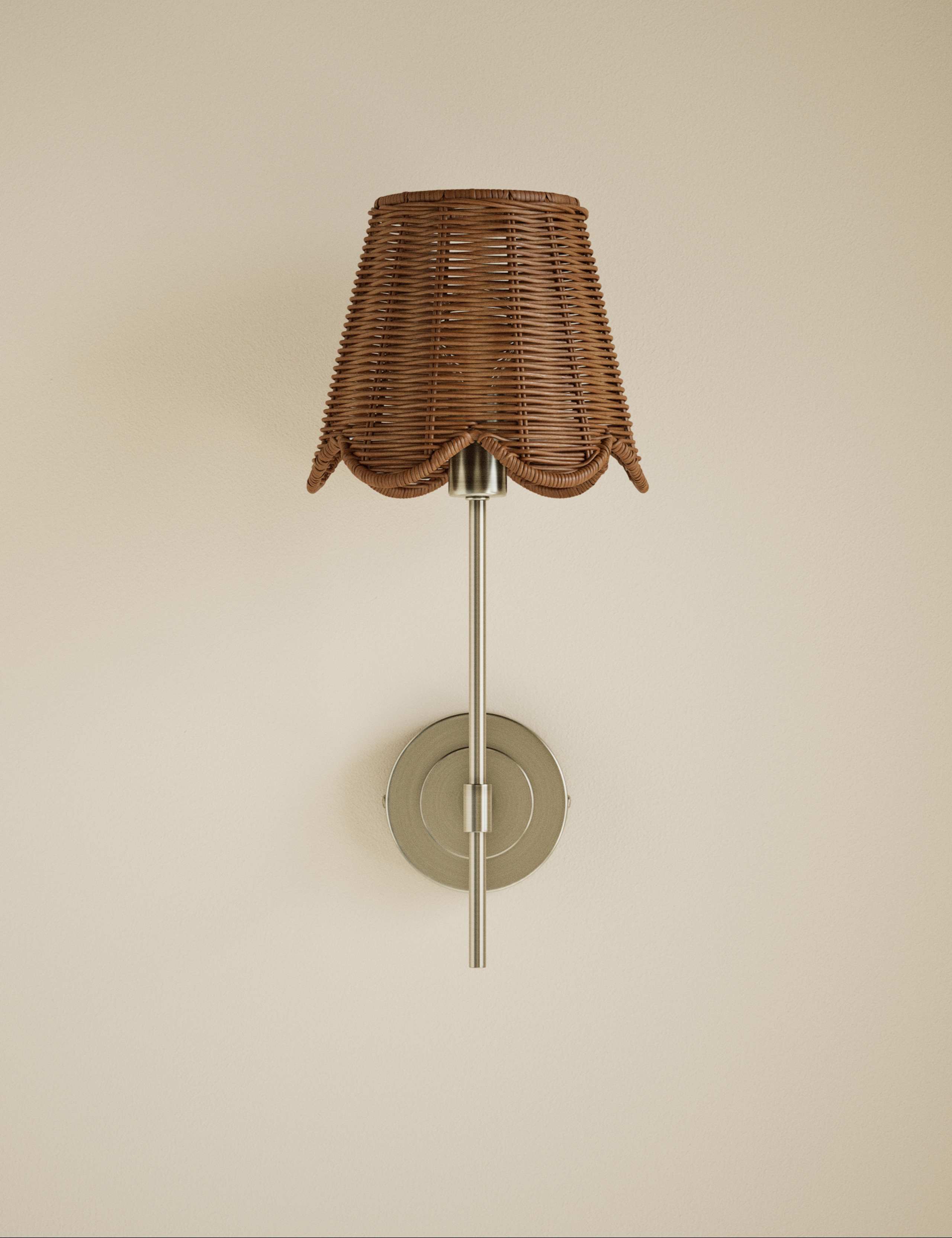Wicker Scalloped Wall Light 3 of 5