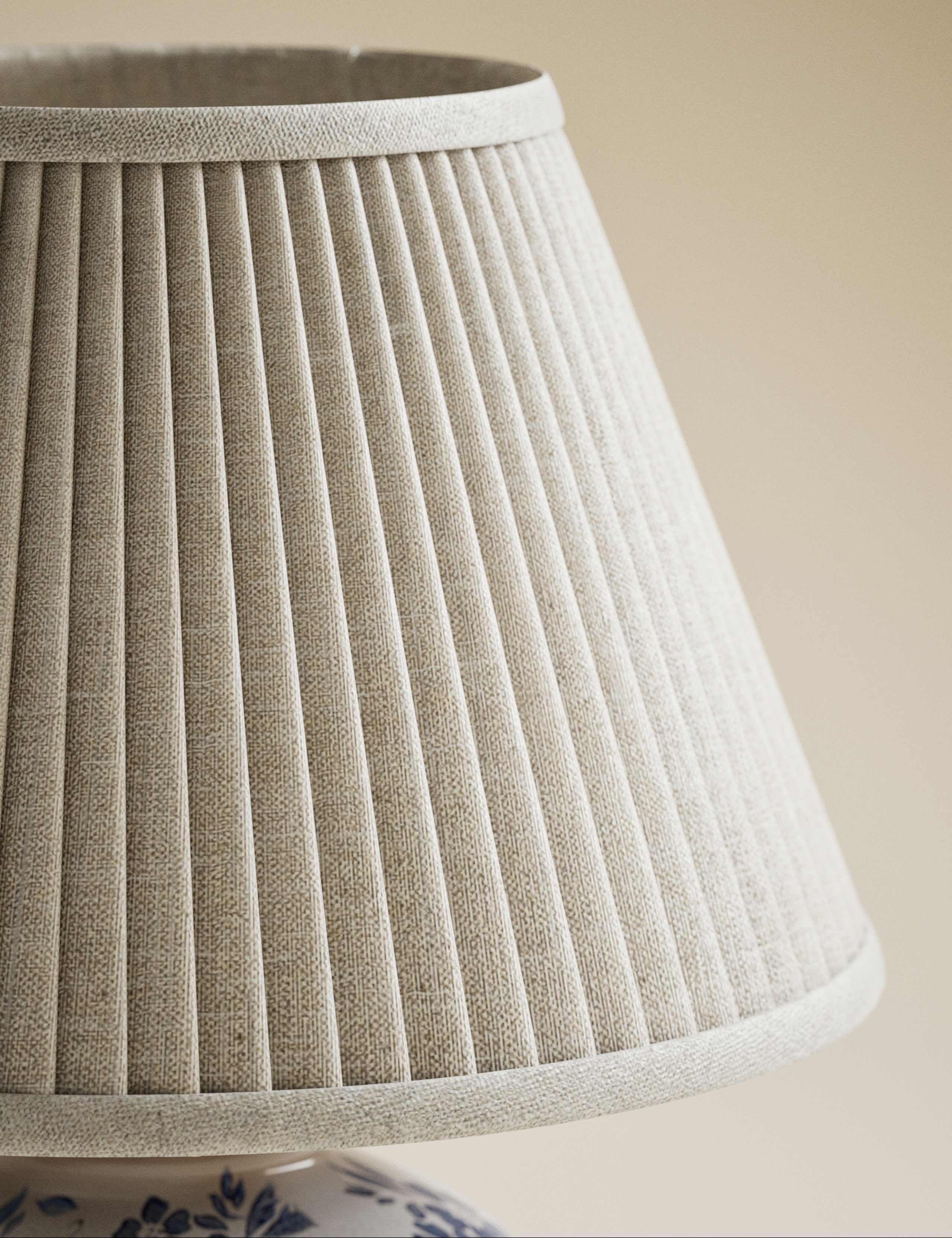 Floral Urn Table Lamp 5 of 5