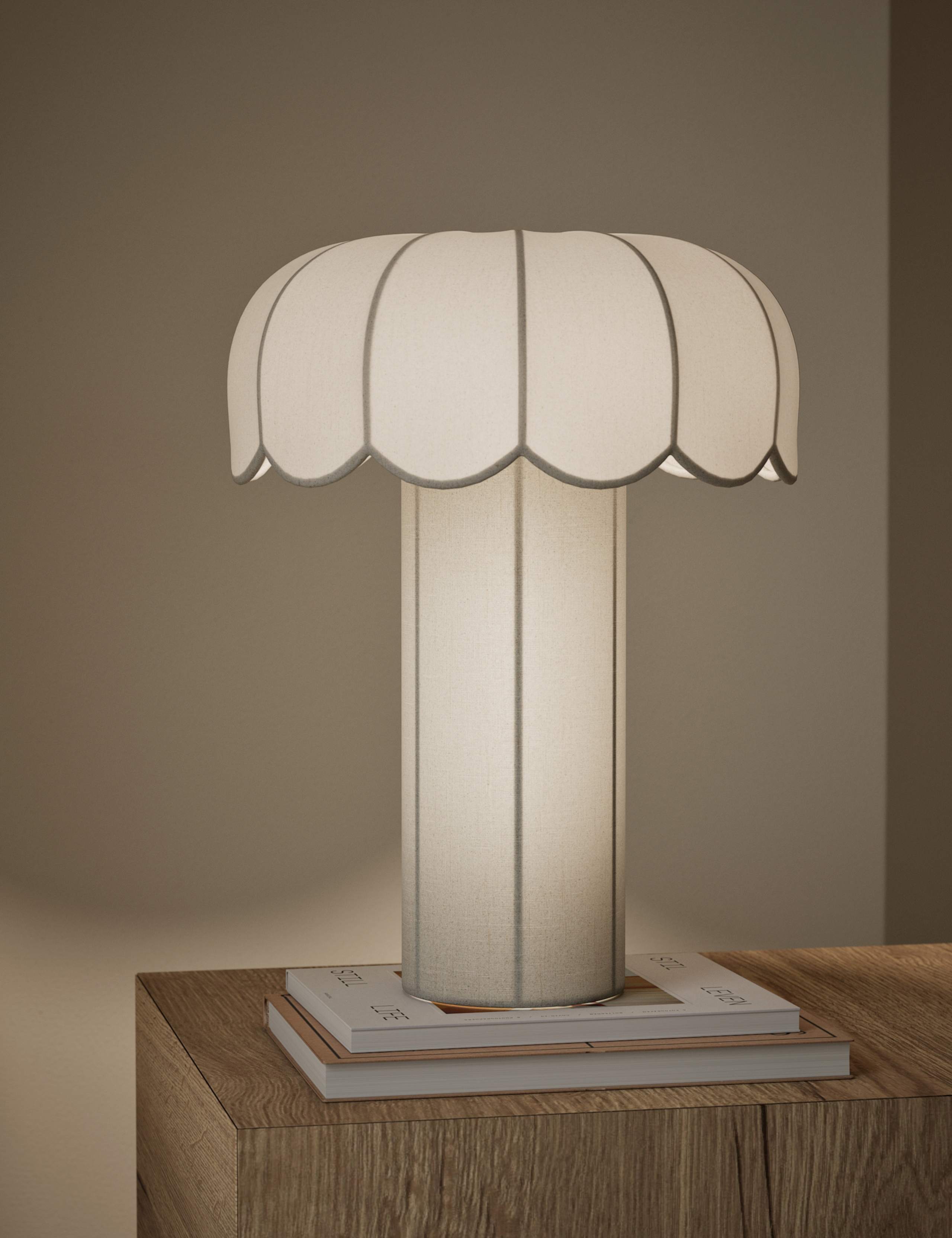 Skeletal Petal Dual Lit Table Lamp 2 of 6