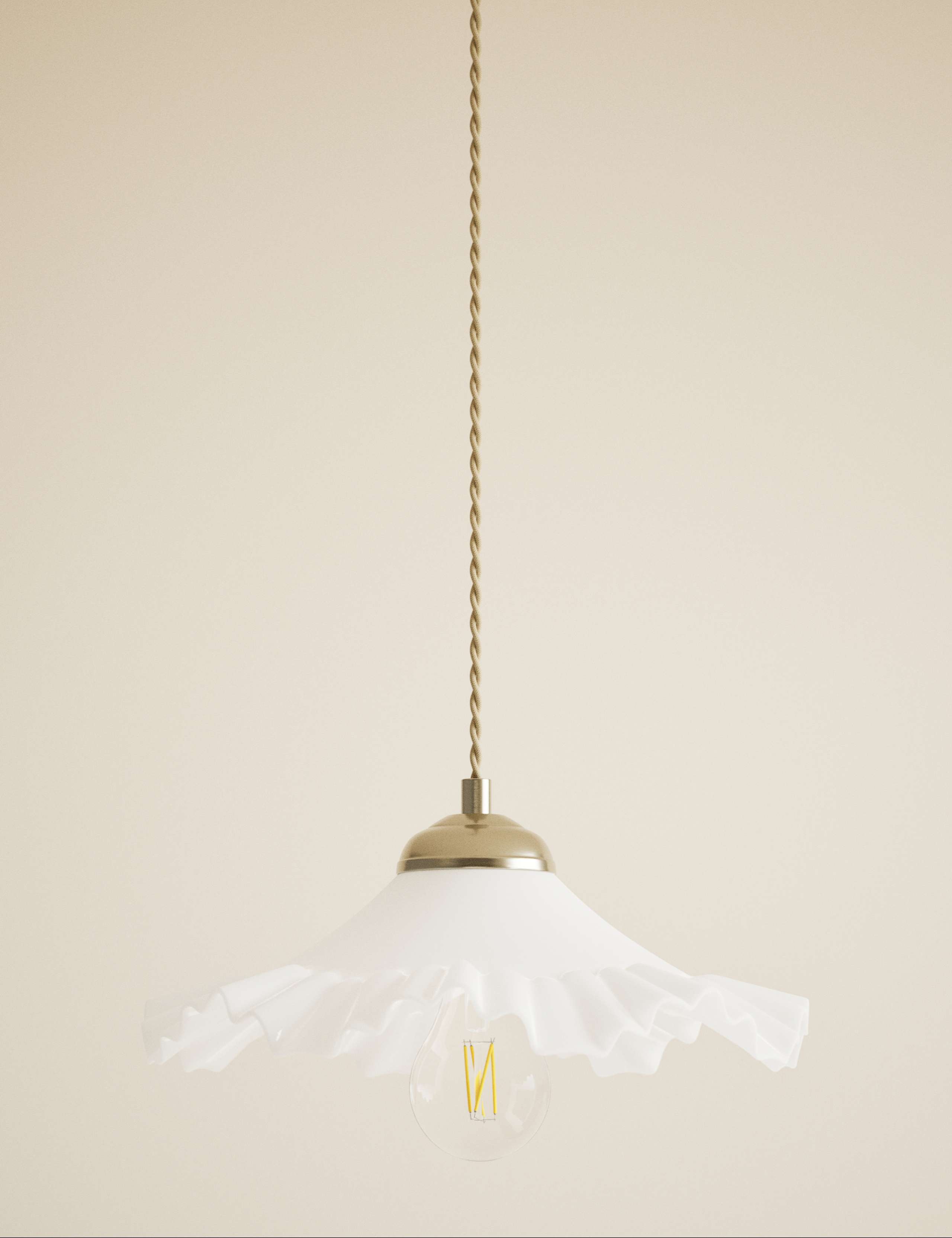 Frill Pendant 3 of 5