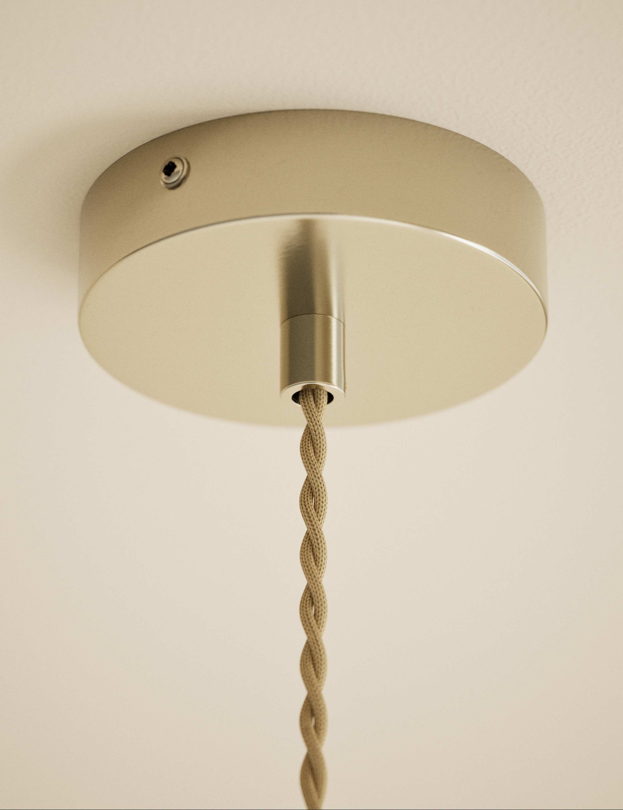 Frill Pendant Ceiling Light 4 of 5
