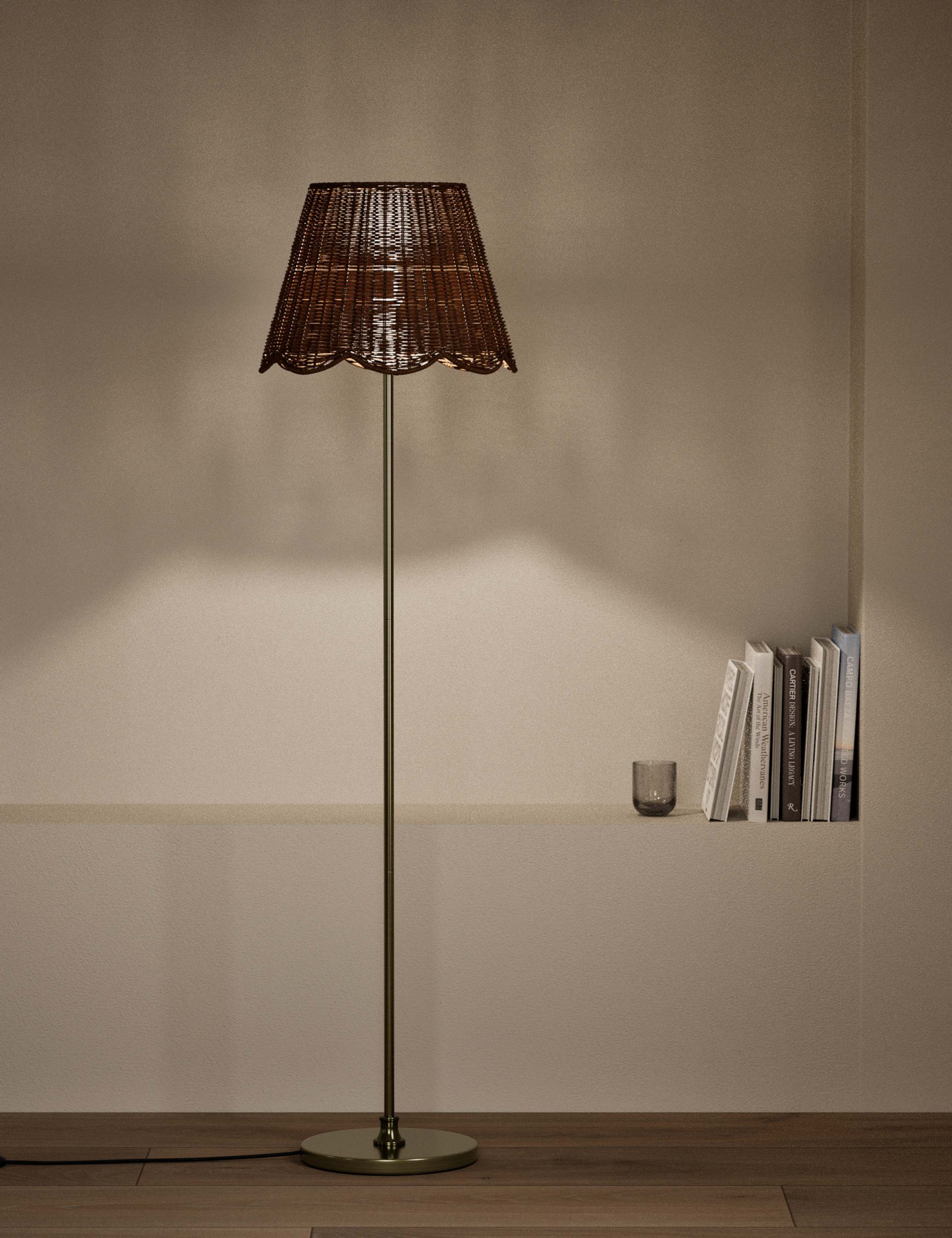 Wicker Scallop Shade Floor Lamp 2 of 5