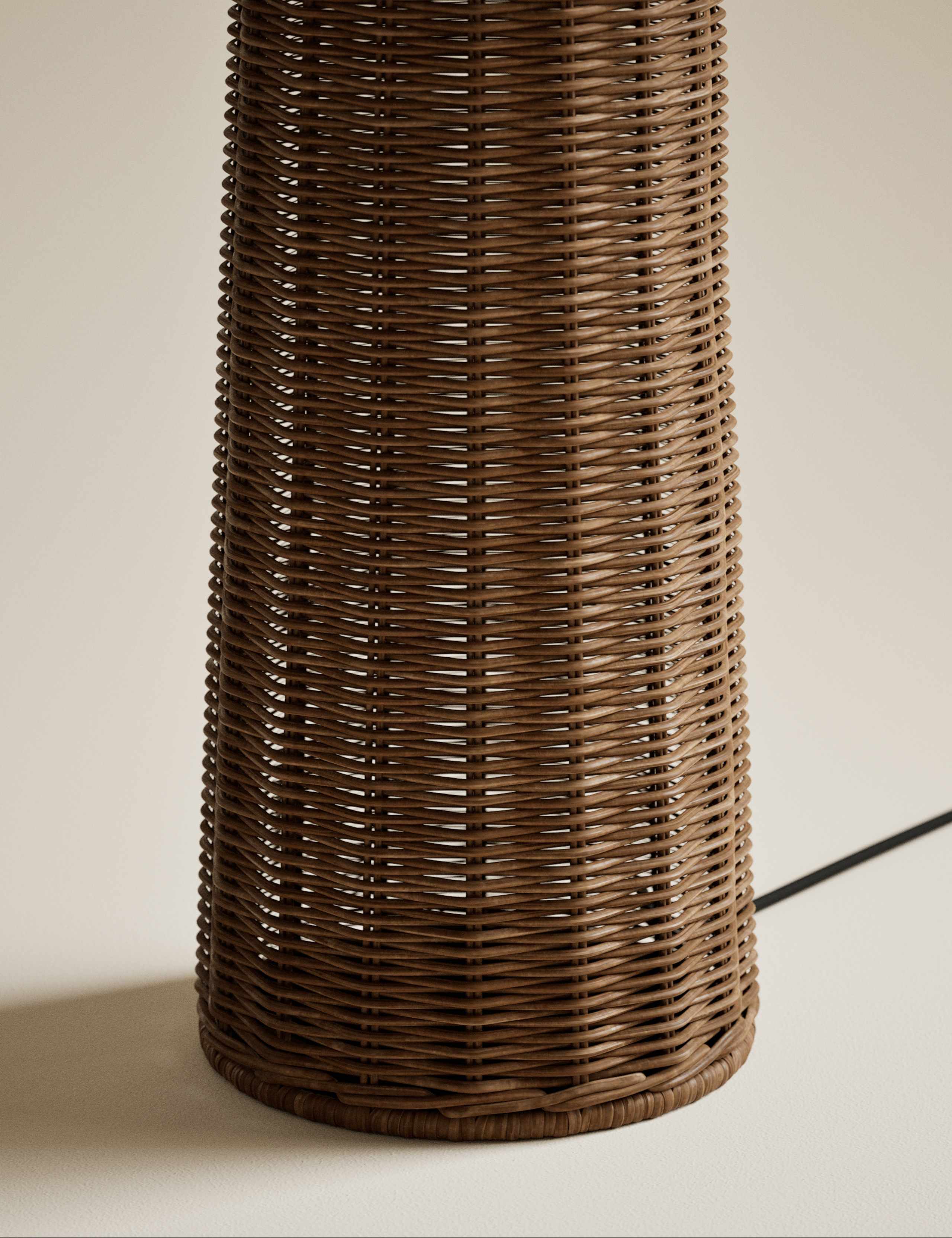 Wicker Scallop Flare Floor Lamp 4 of 5