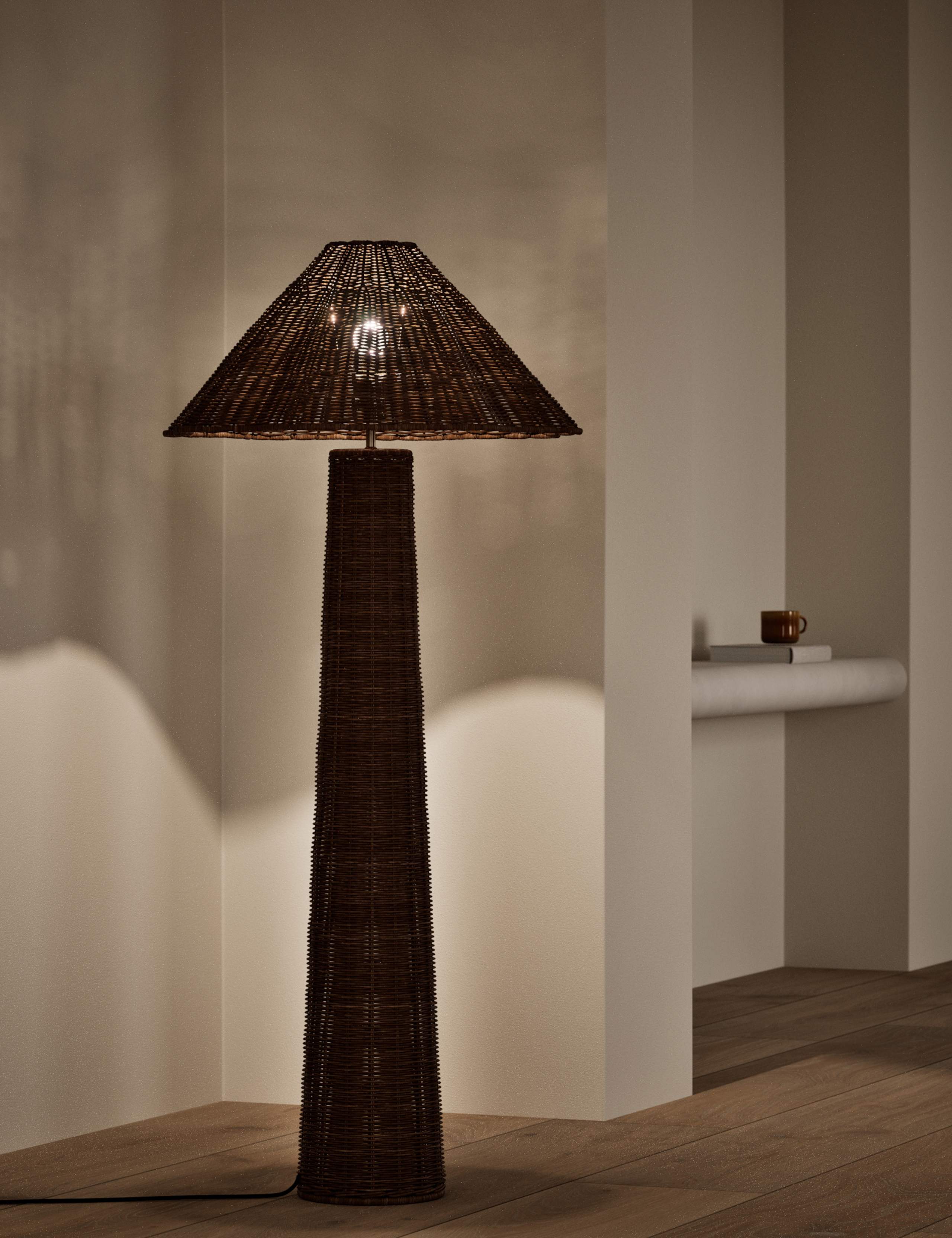 Wicker Scallop Flare Floor Lamp 2 of 5