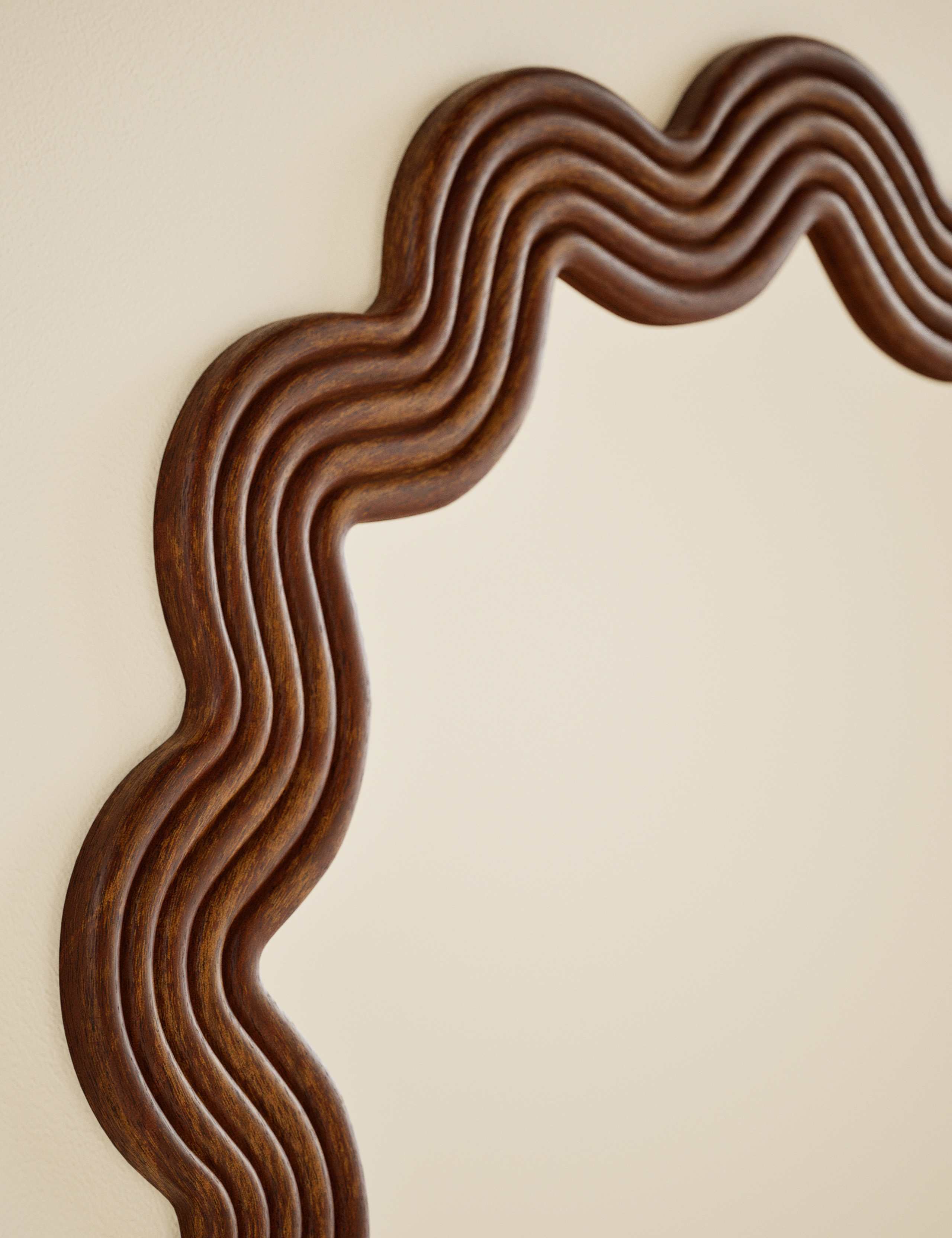 Scallop Ribbed Wooden Wall Mirror 4 of 6