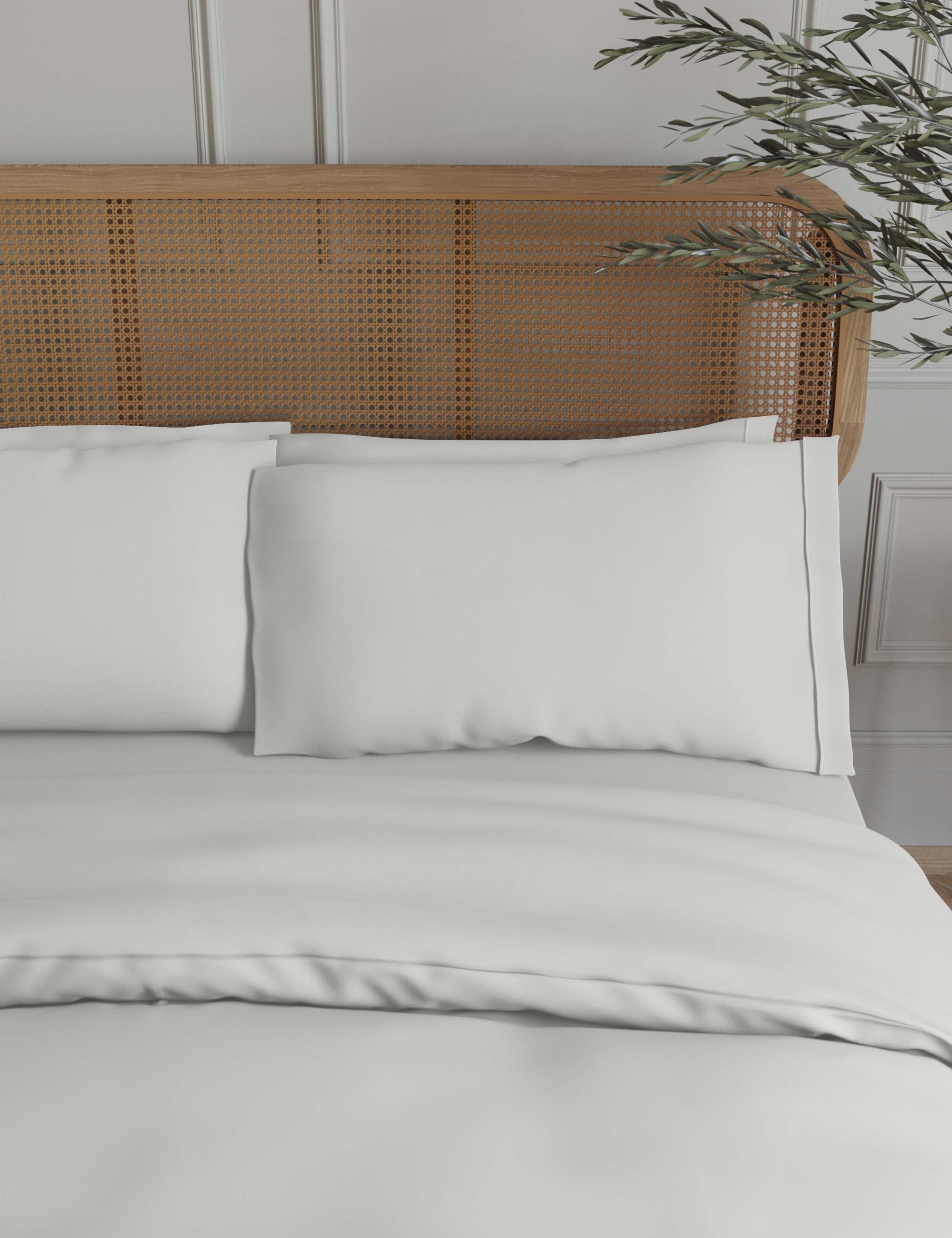 Egyptian Cotton 230 Thread Count King Size Pillowcase 3 of 3