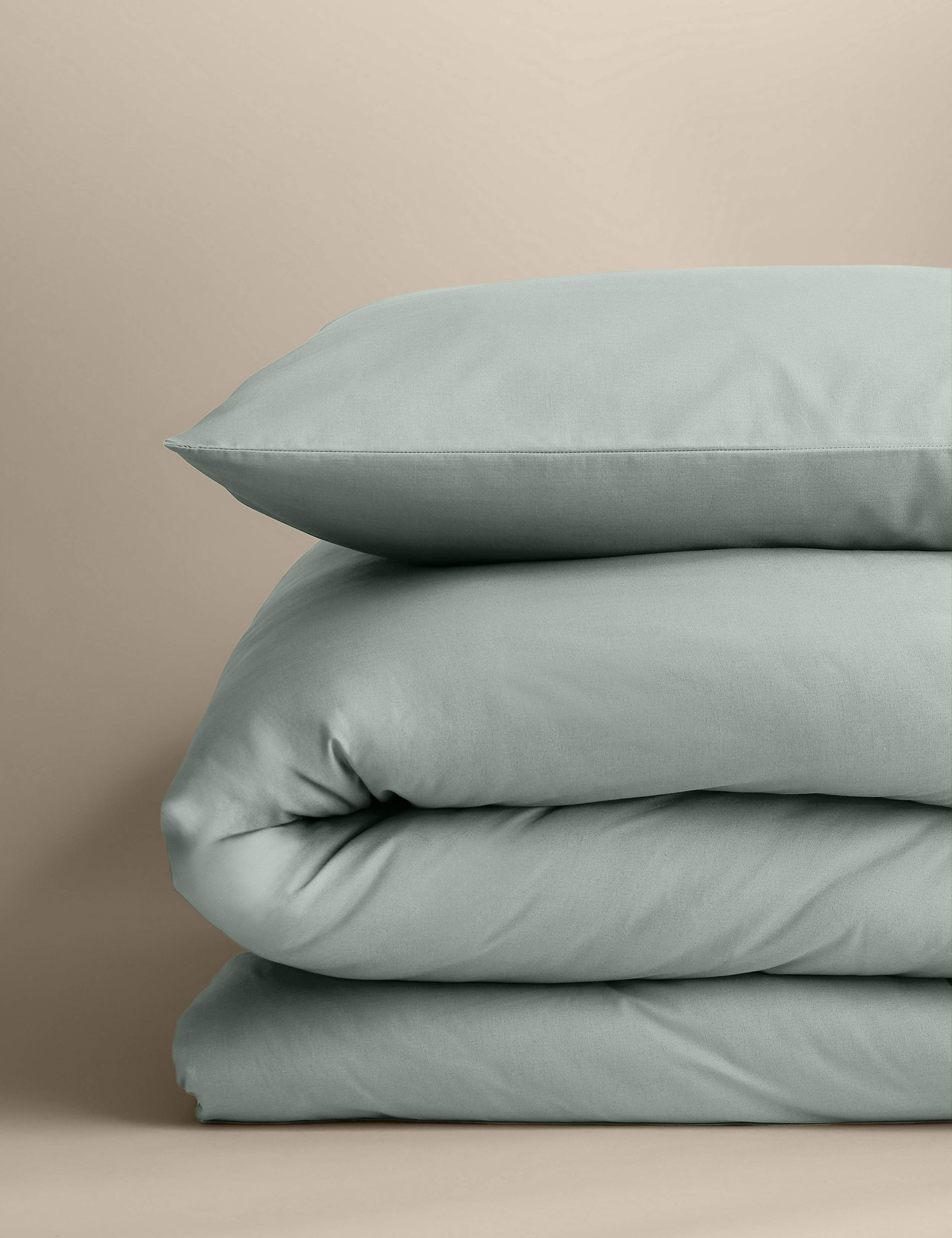 Cotton Rich Bedding Set 2 of 5