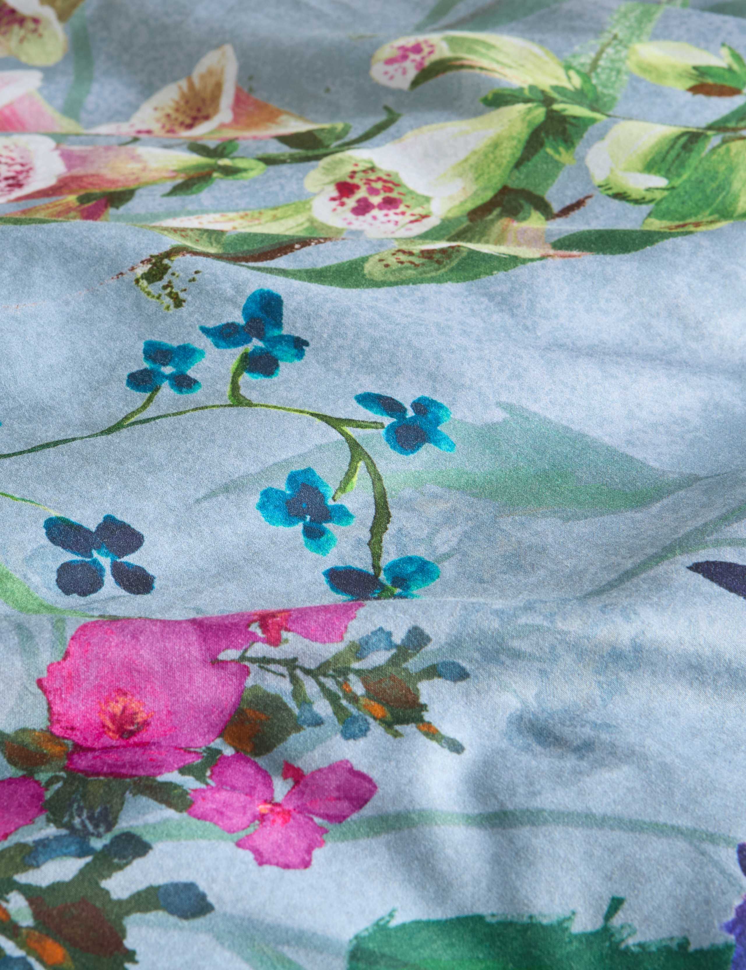 Sateen Wild Meadow Grey Bedding Set 4 of 7