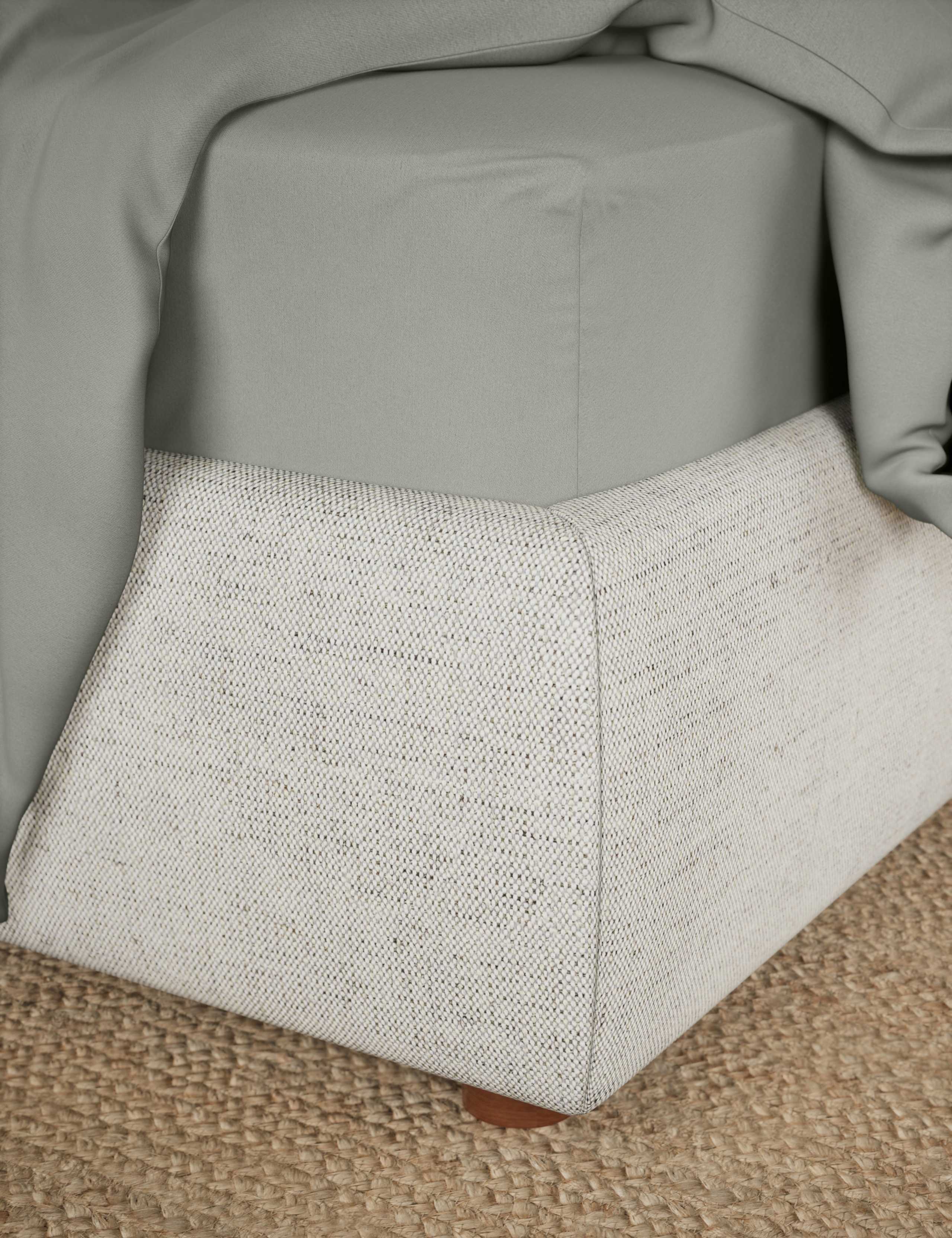 Pure Cotton 300 Thread Count Extra Deep Fitted Sheet 3 of 3