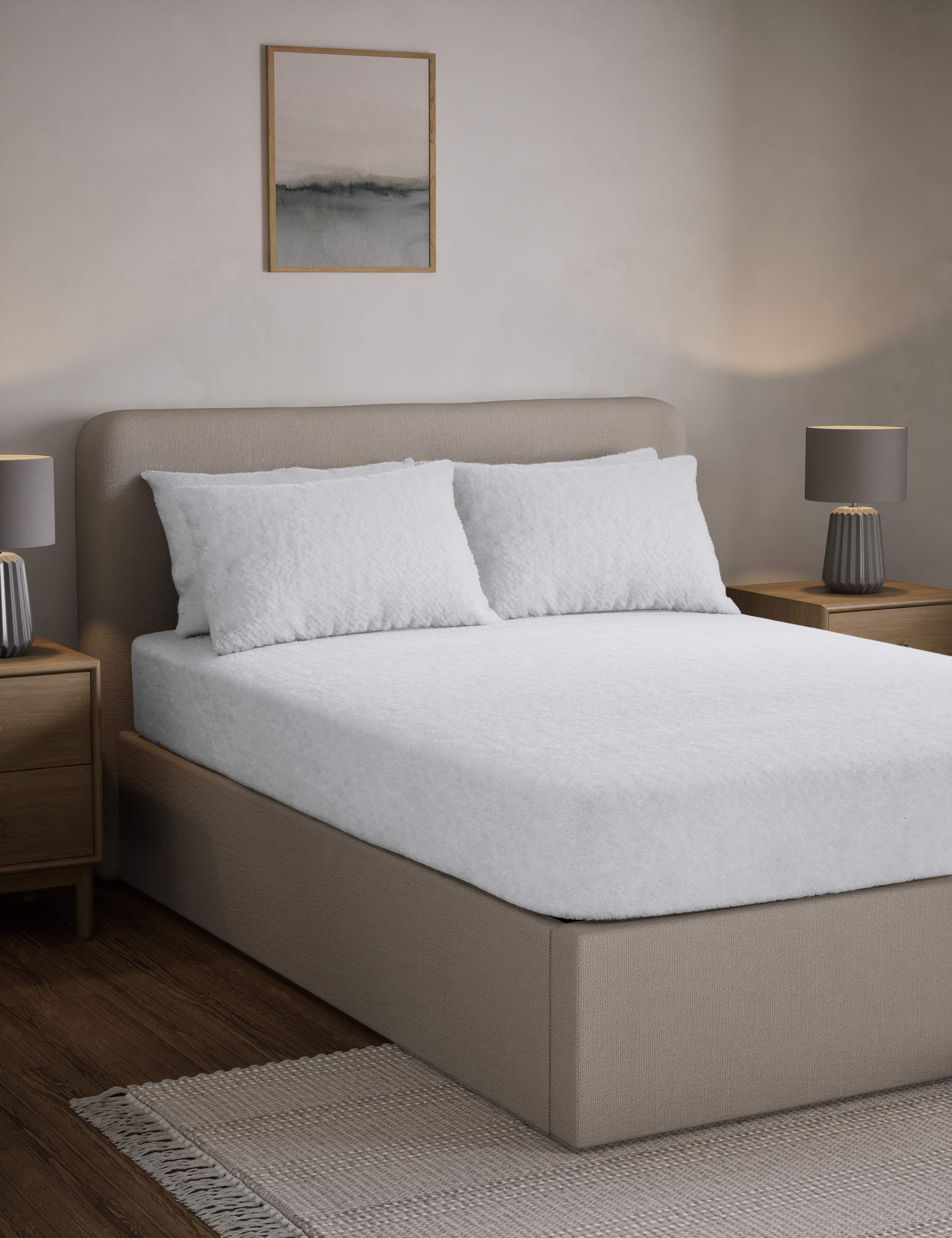 Teddy Fleece Deep Fitted Sheet 1 of 3