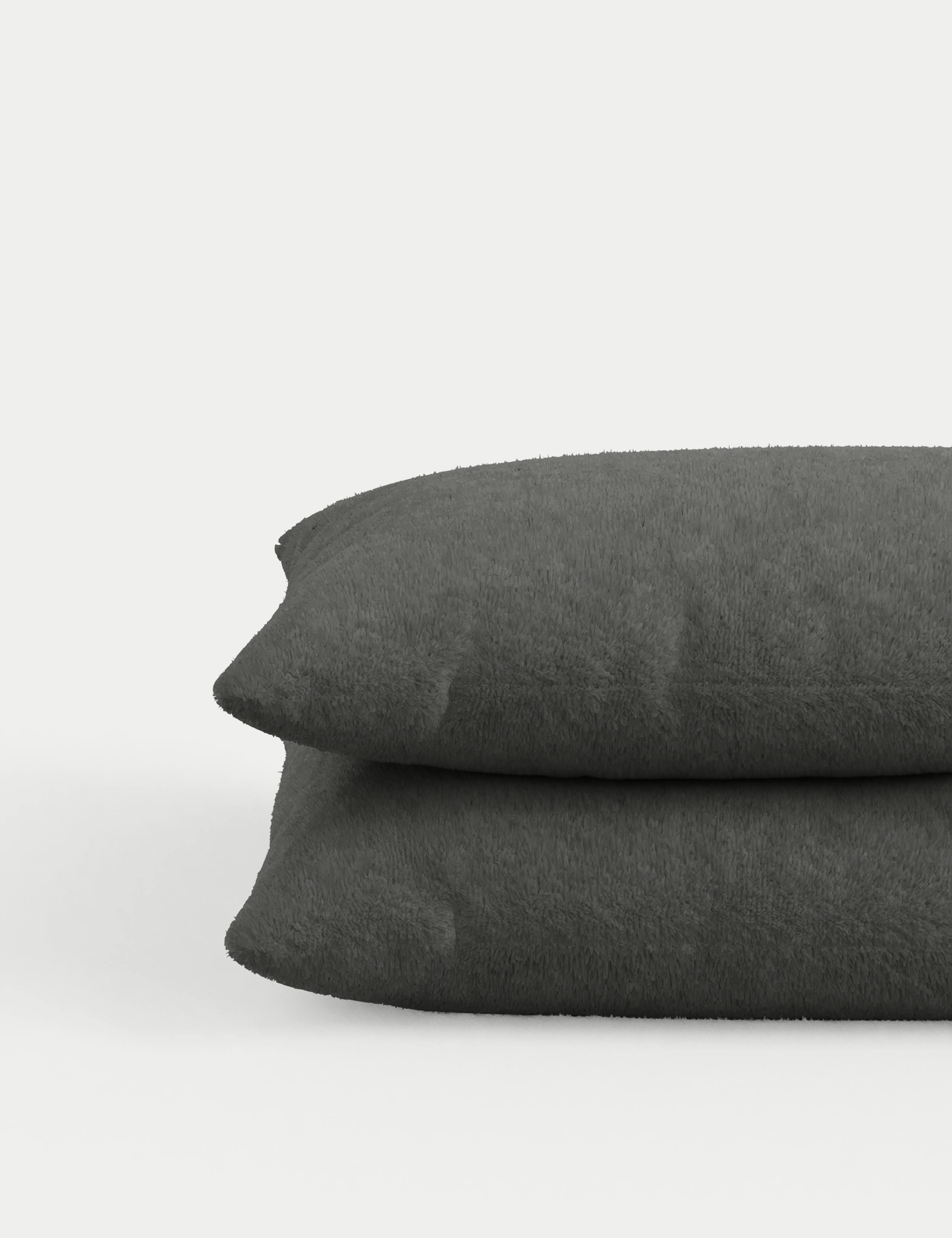 2pk Teddy Fleece Pillowcases 2 of 3