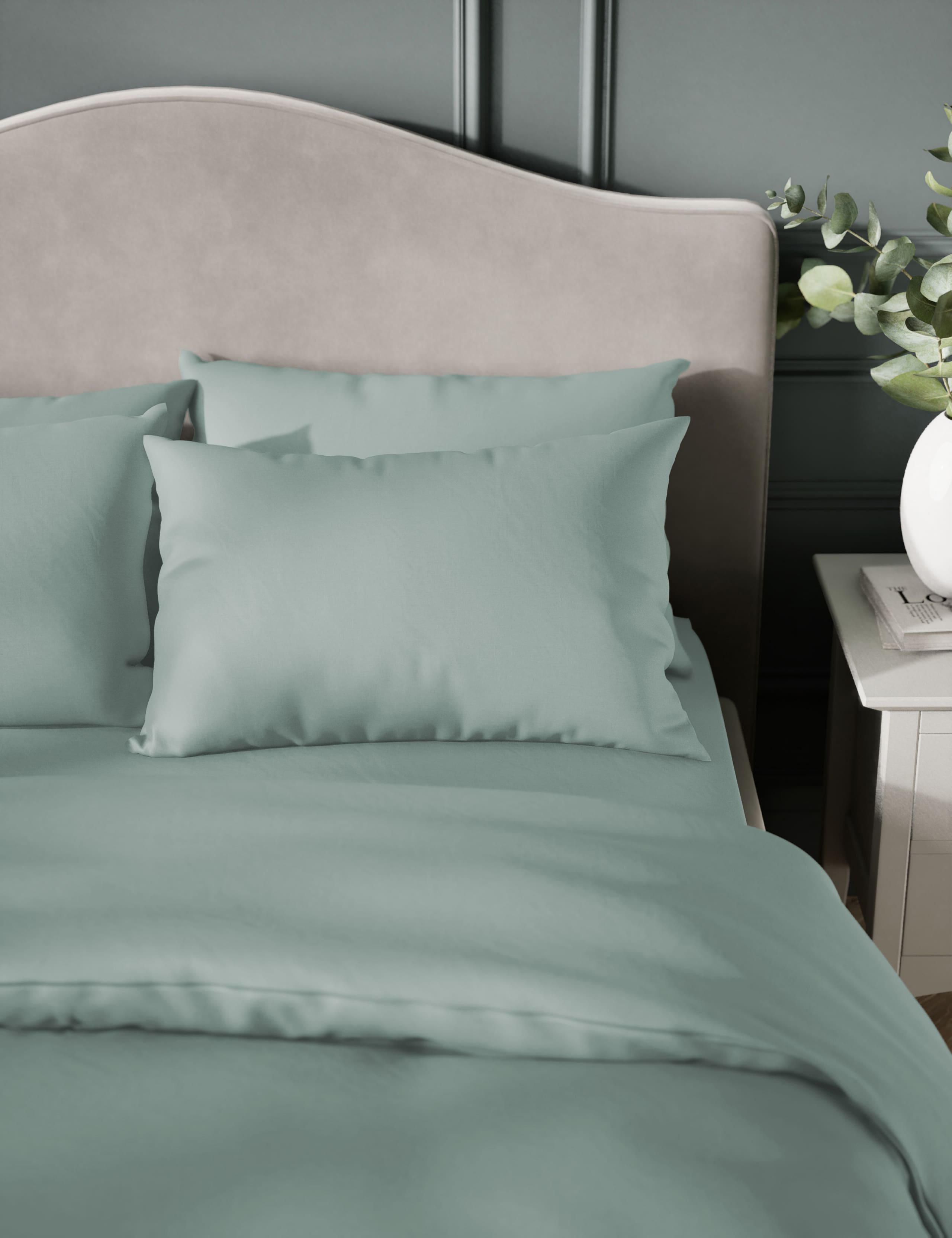 Pure Cotton Sateen 400 Thread Count Bedding Set 3 of 3