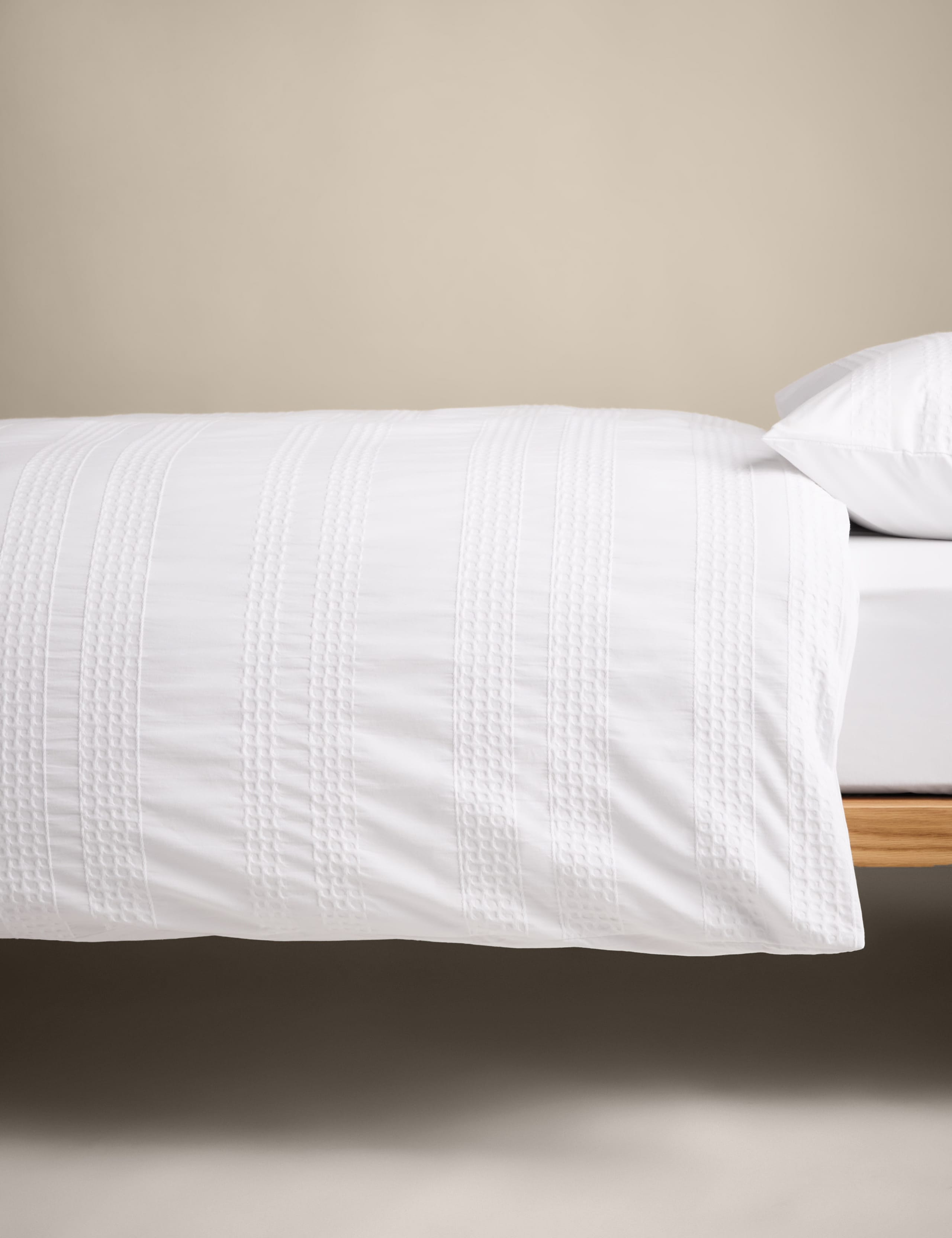Pure Cotton Waffle Matelassé Bedding Set 4 of 6