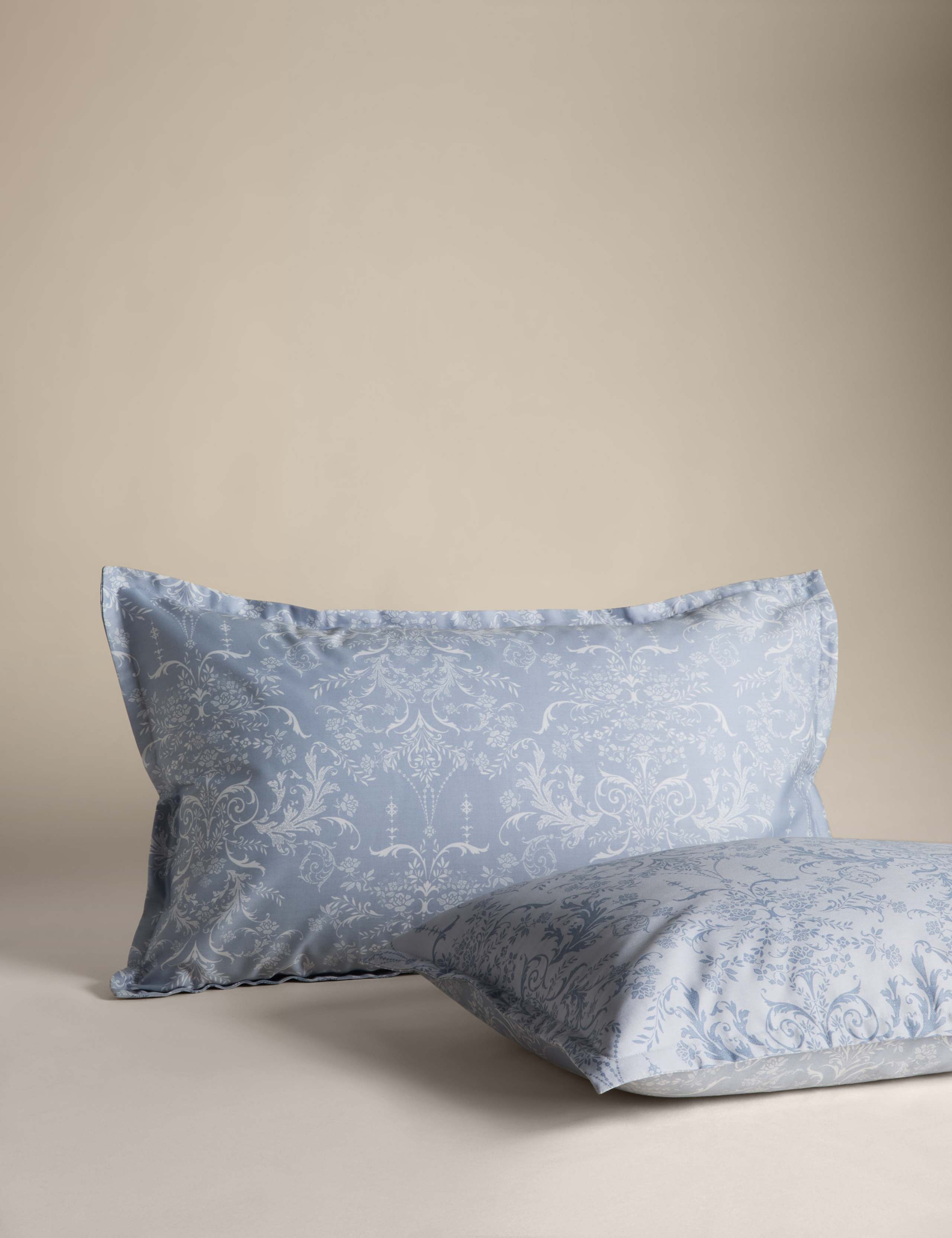 Aida-Alouette Damask Sateen Bedding Set 3 of 7