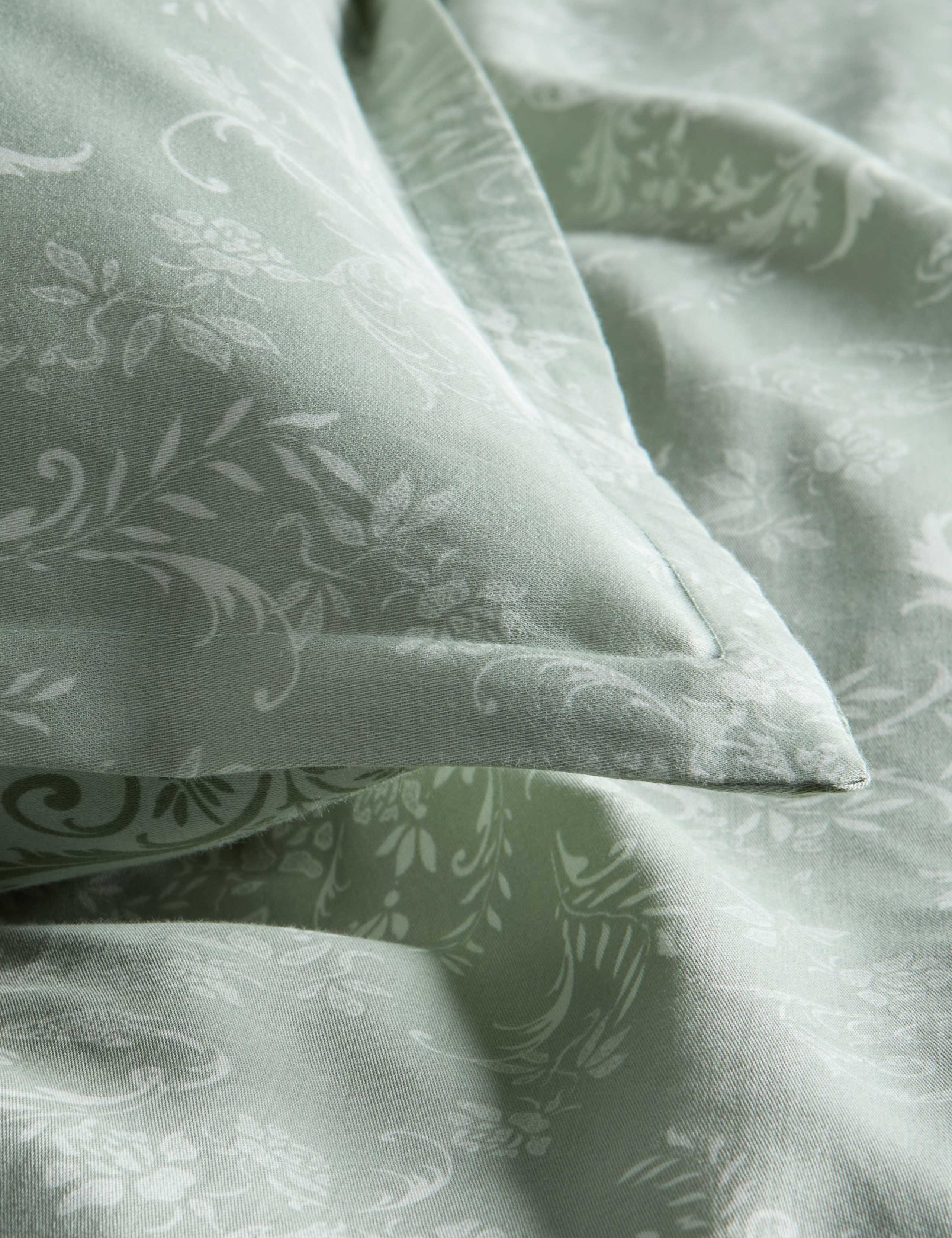 Aida-Alouette Damask Sateen Bedding Set 5 of 7