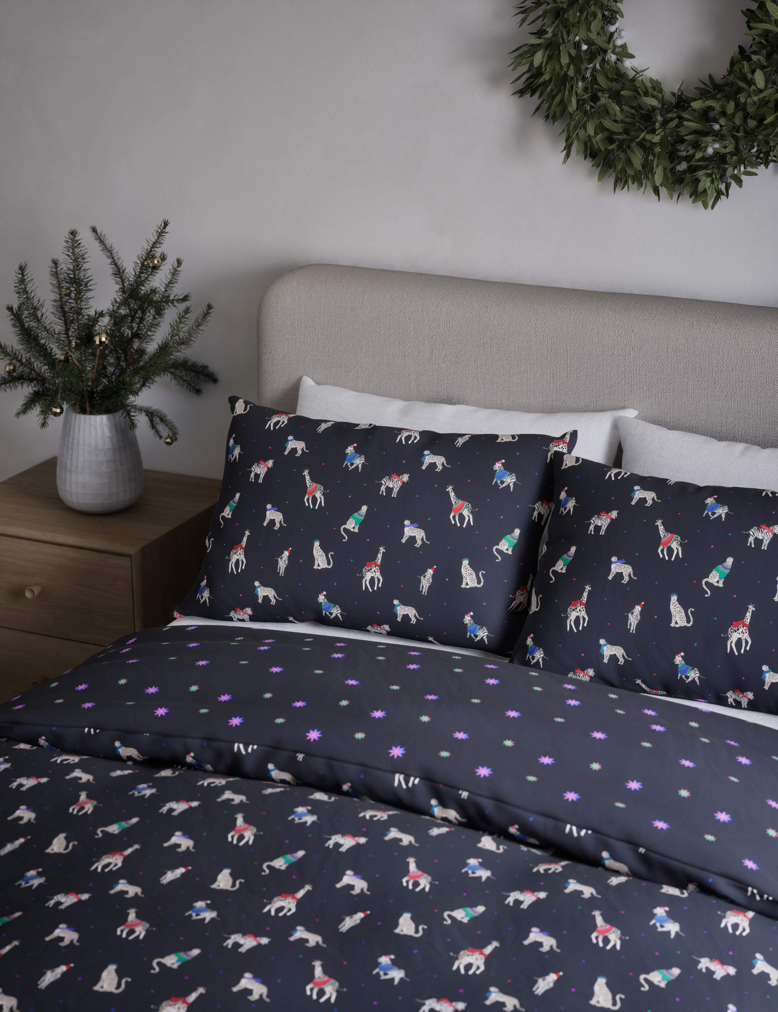 Cotton Blend Animal Print Bedding Set 4 of 6