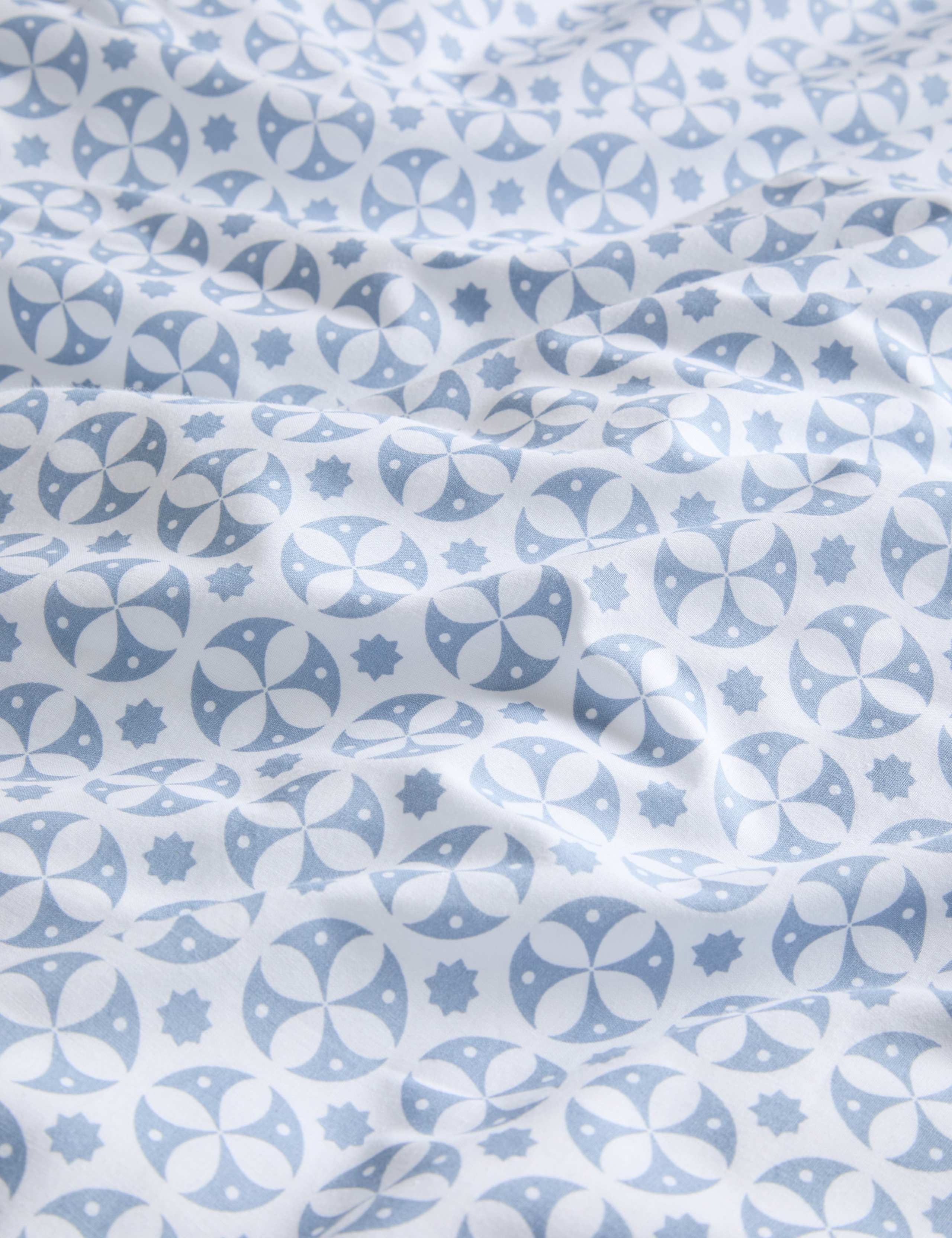 Cotton Blend Circle Star Bedding Set 3 of 6