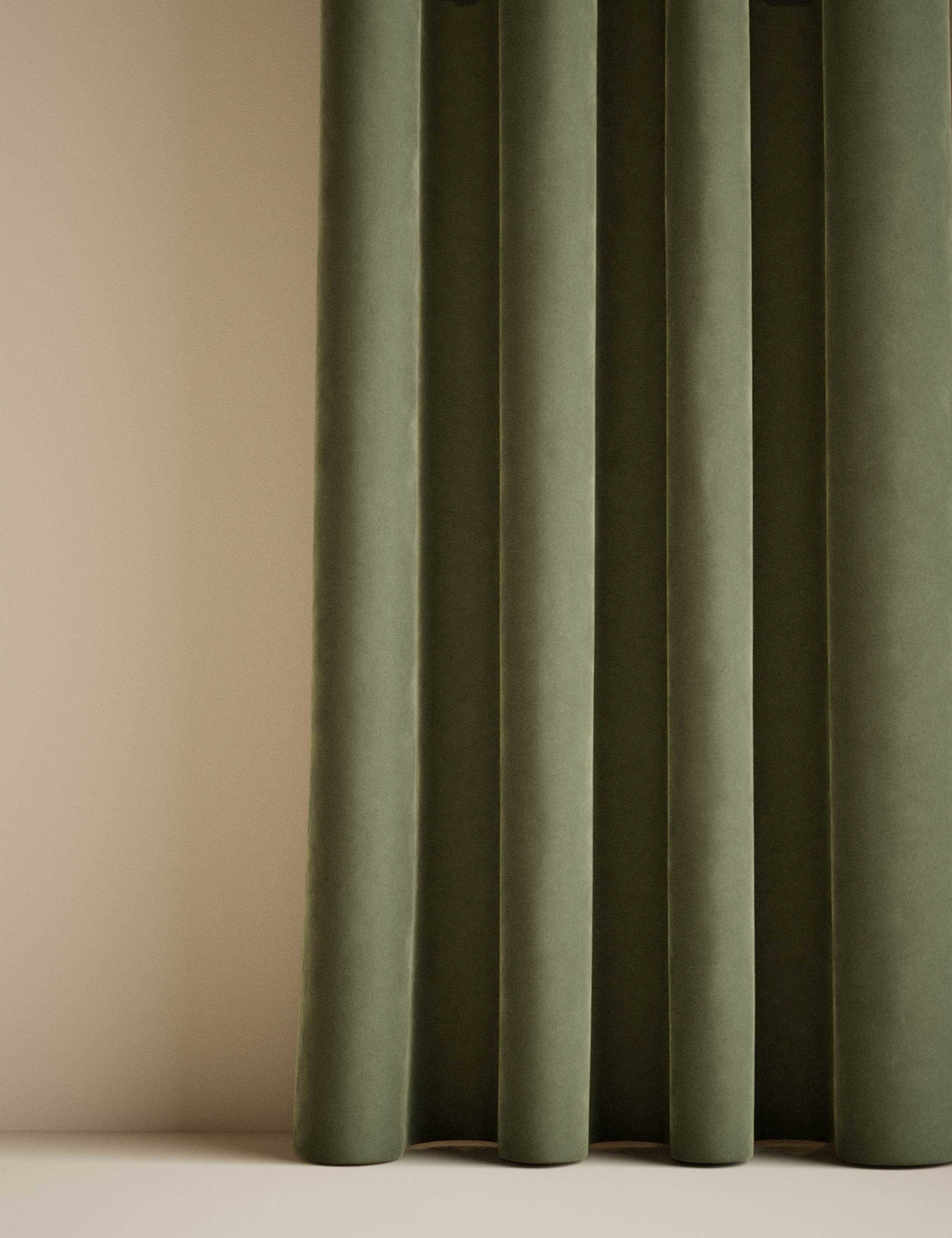 Velvet Eyelet Curtains 5 of 6