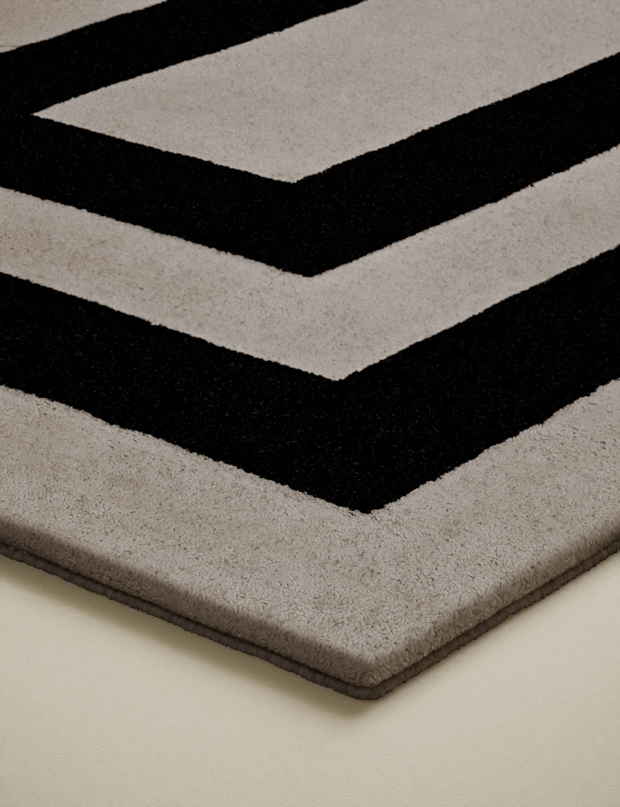 Cut Rectangular Wool Rug 3 of 3