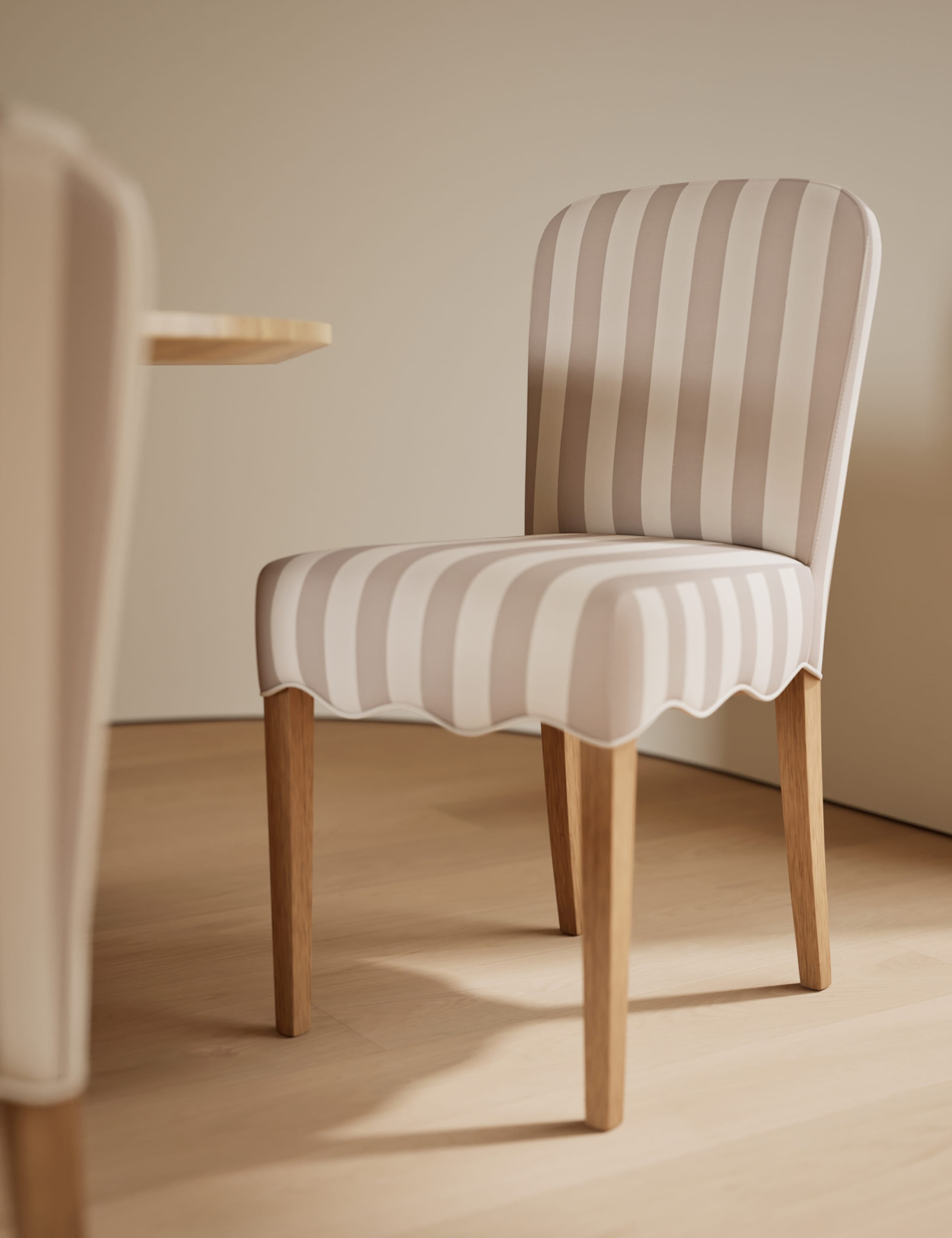 Set of 2 Striped Scallop Dining Chairs 1 of 9