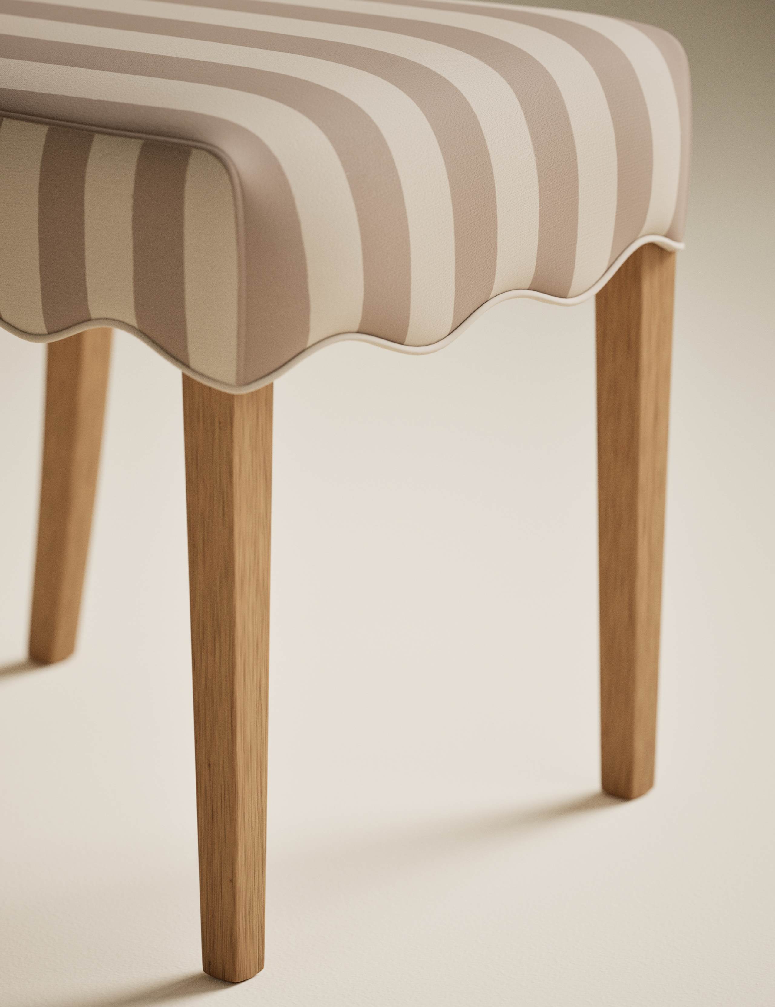 Set of 2 Striped Scallop Dining Chairs 5 of 9