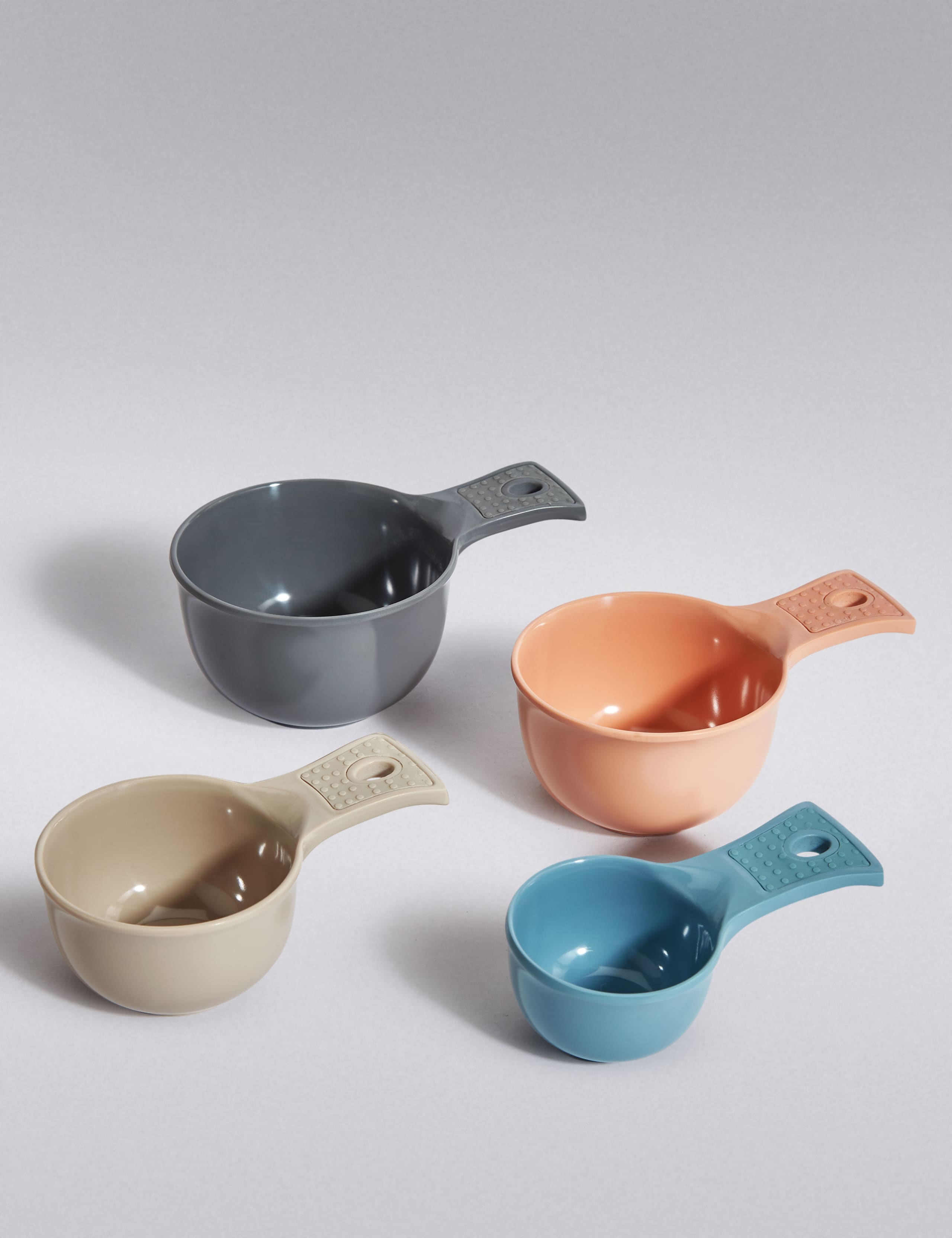 Measuring Cups 1 of 2