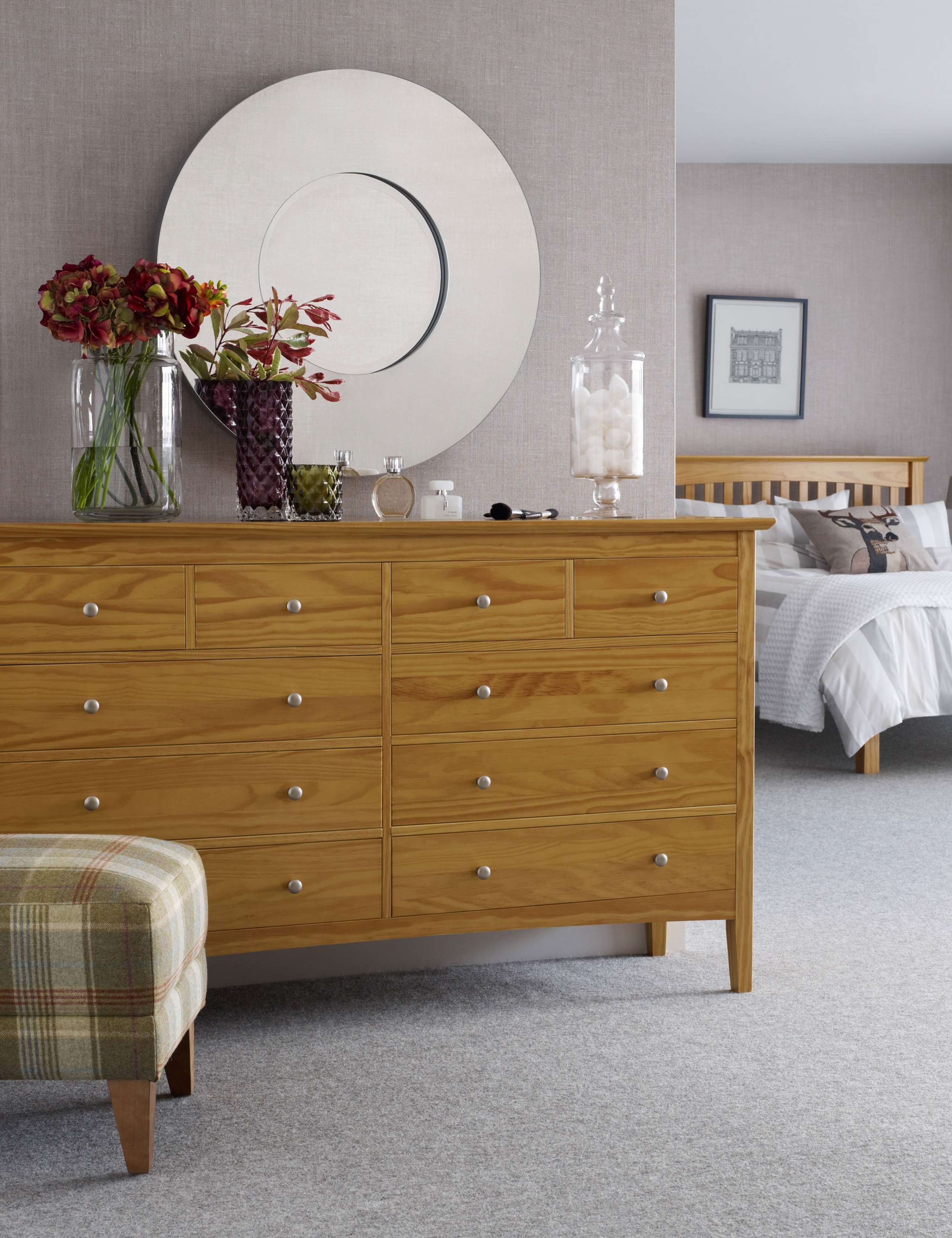 Hastings Natural 10-Drawer Chest 5 of 5