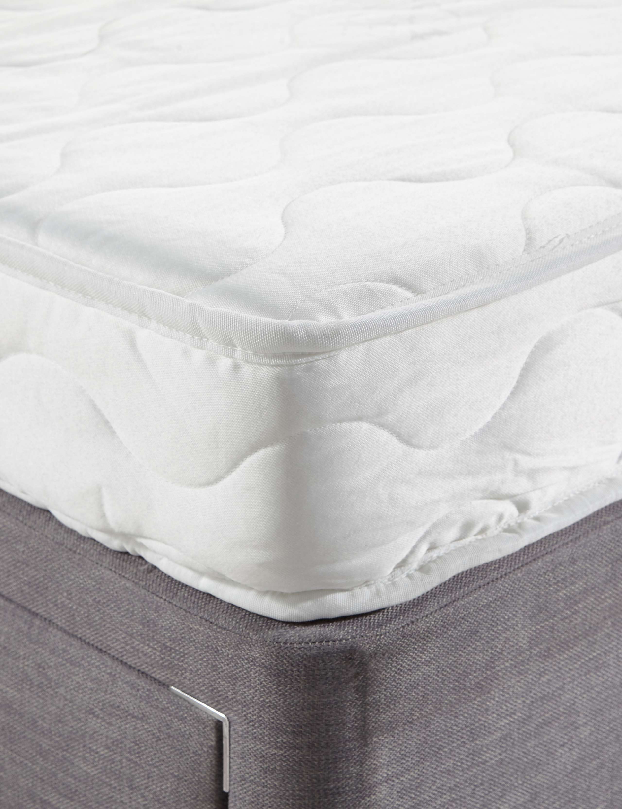 Express Loft Sleep Ready Mattress 2 of 2