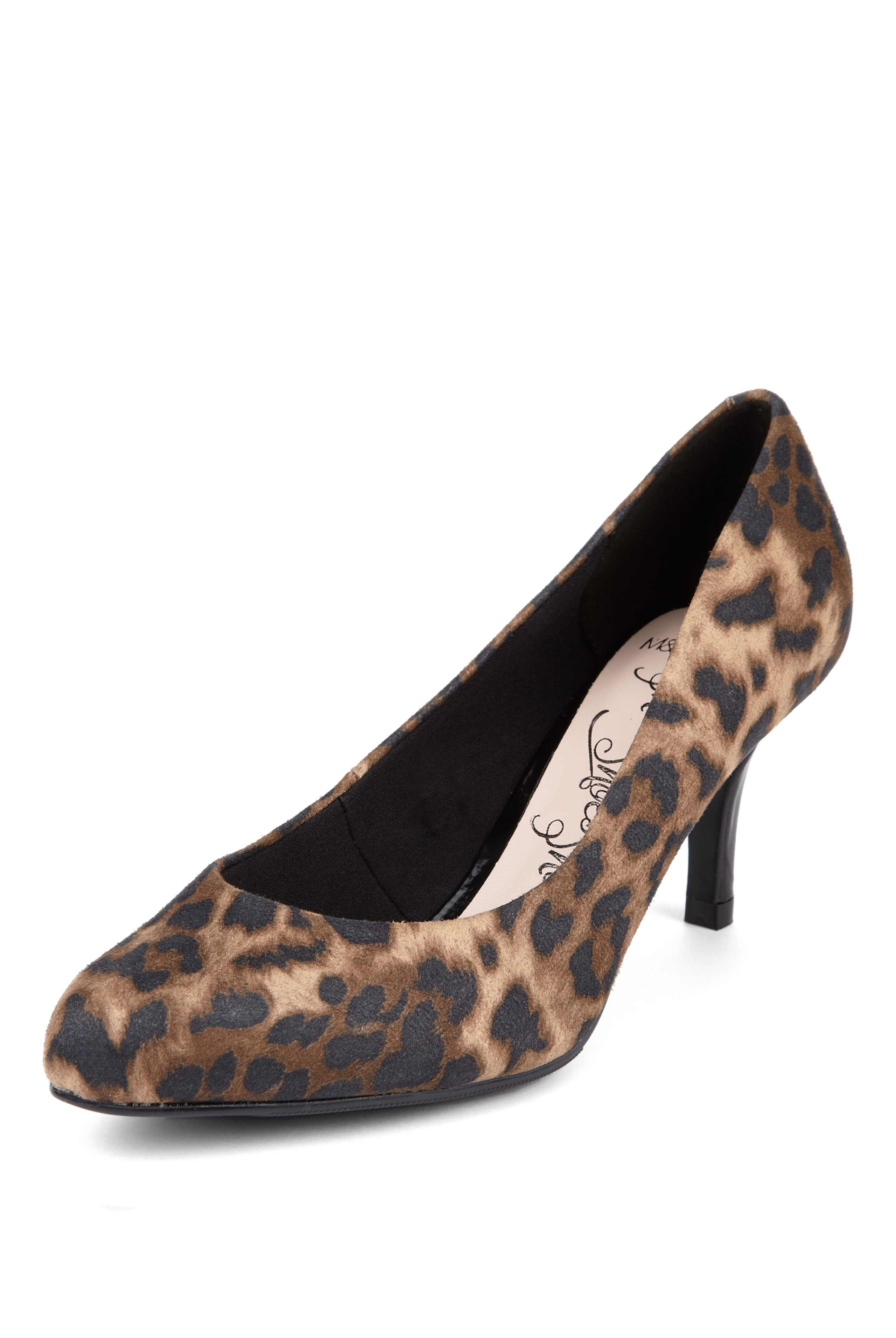 Wide Fit Mid Heel Court Shoes 1 of 2