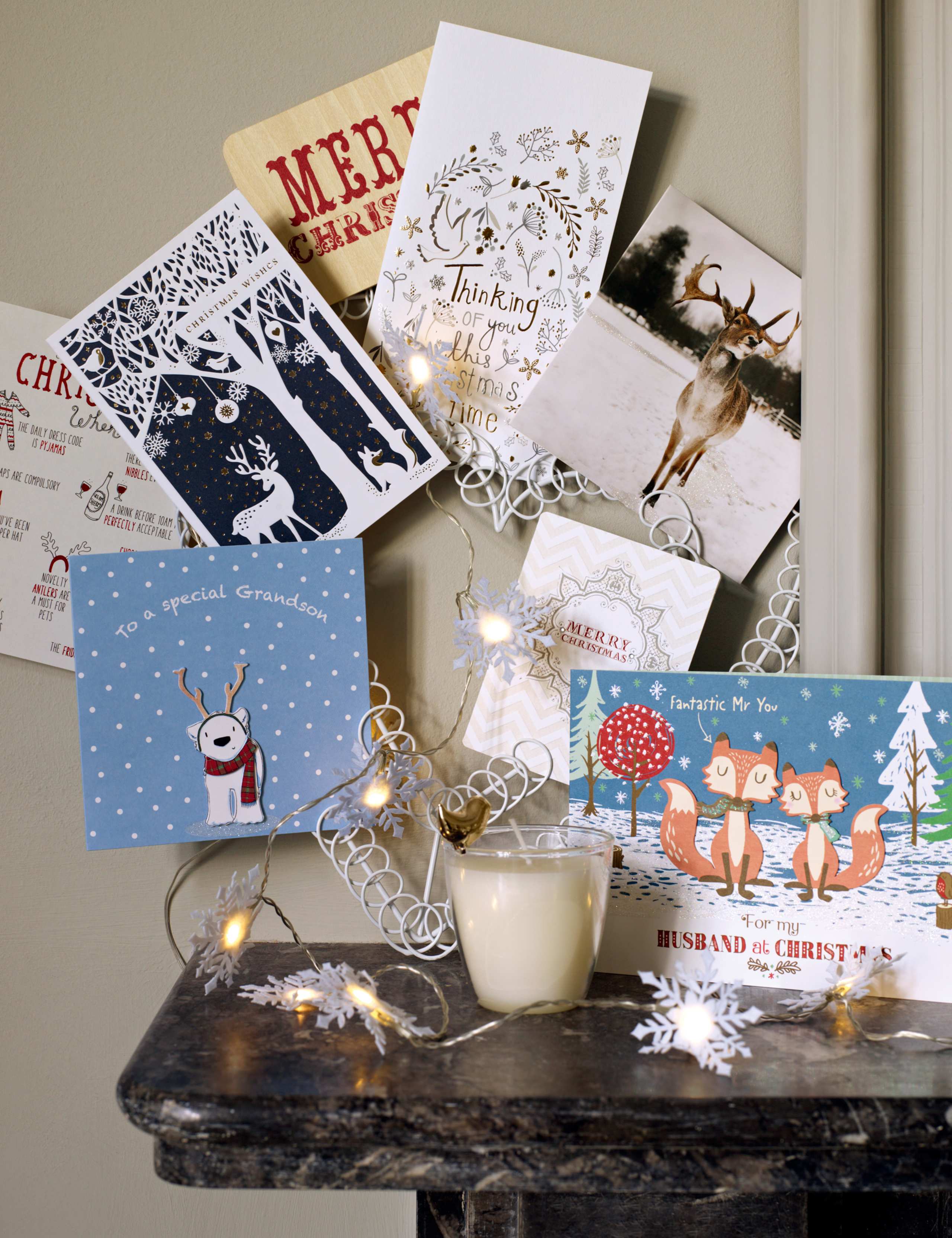 8 Classic Festive Text Christmas Multipack of Cards 5 of 5