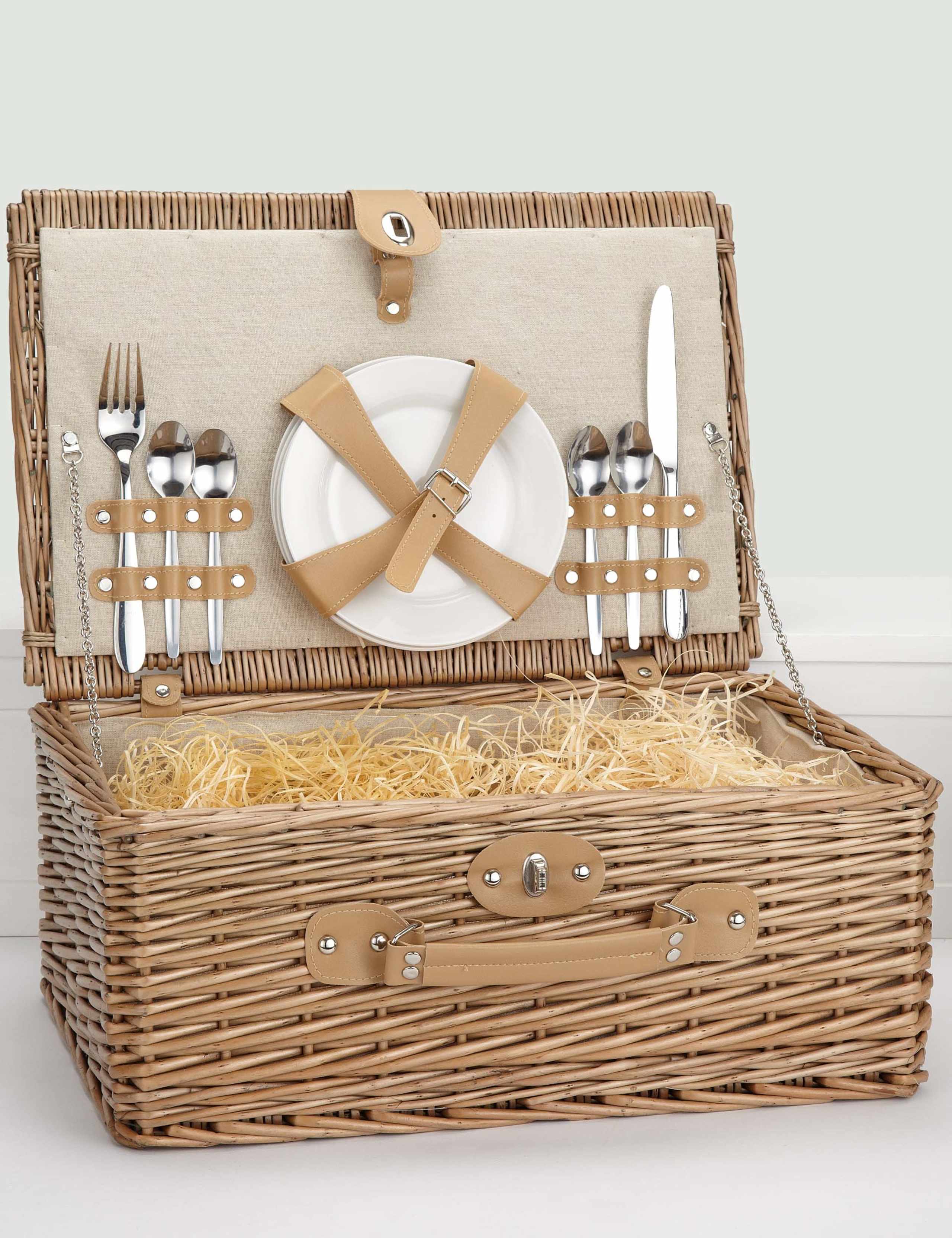 Luxury Picnic Hamper 2 of 3